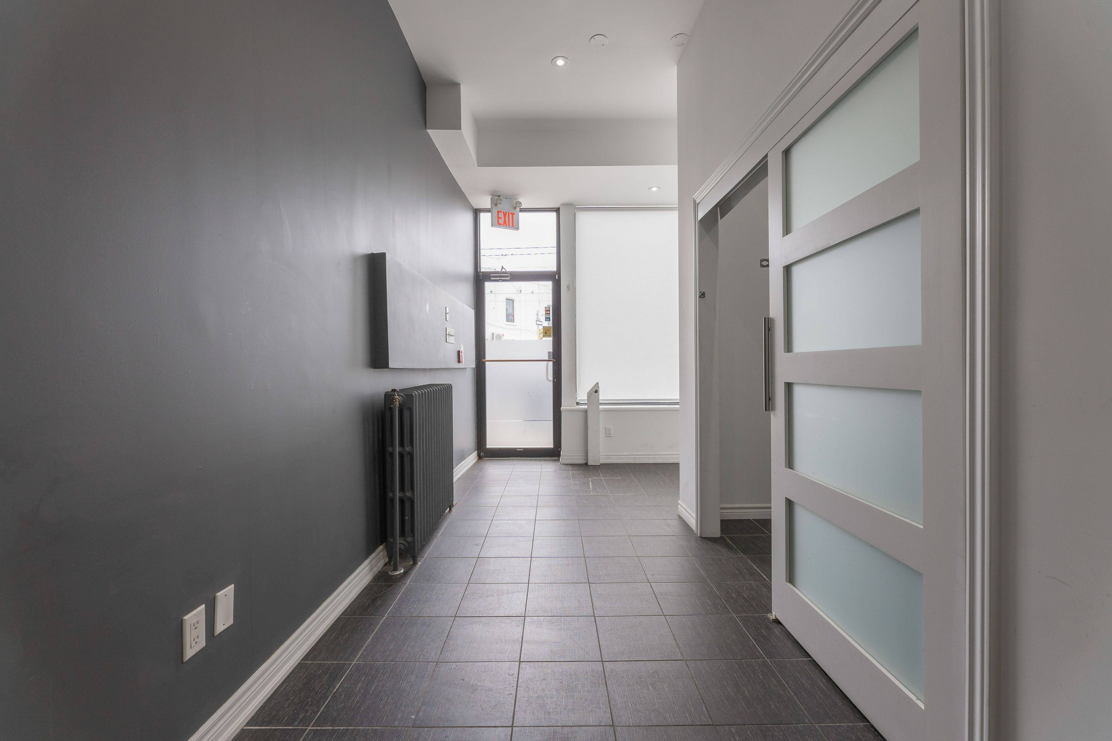 Toronto W04, ON M6N 3R9,1023 Weston RD