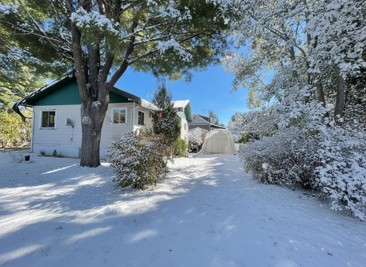 French River, ON P0M 2N0,6 Champlain ST