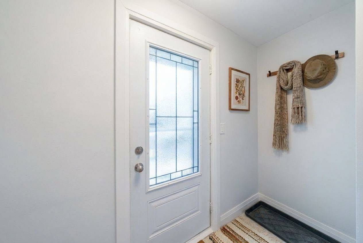 Sarnia, ON N7V 1Z7,690 Rosedale AVE