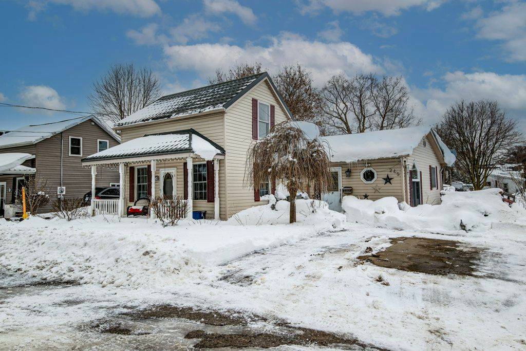 North Perth, ON N4W 2H3,245 John Rosa ST E
