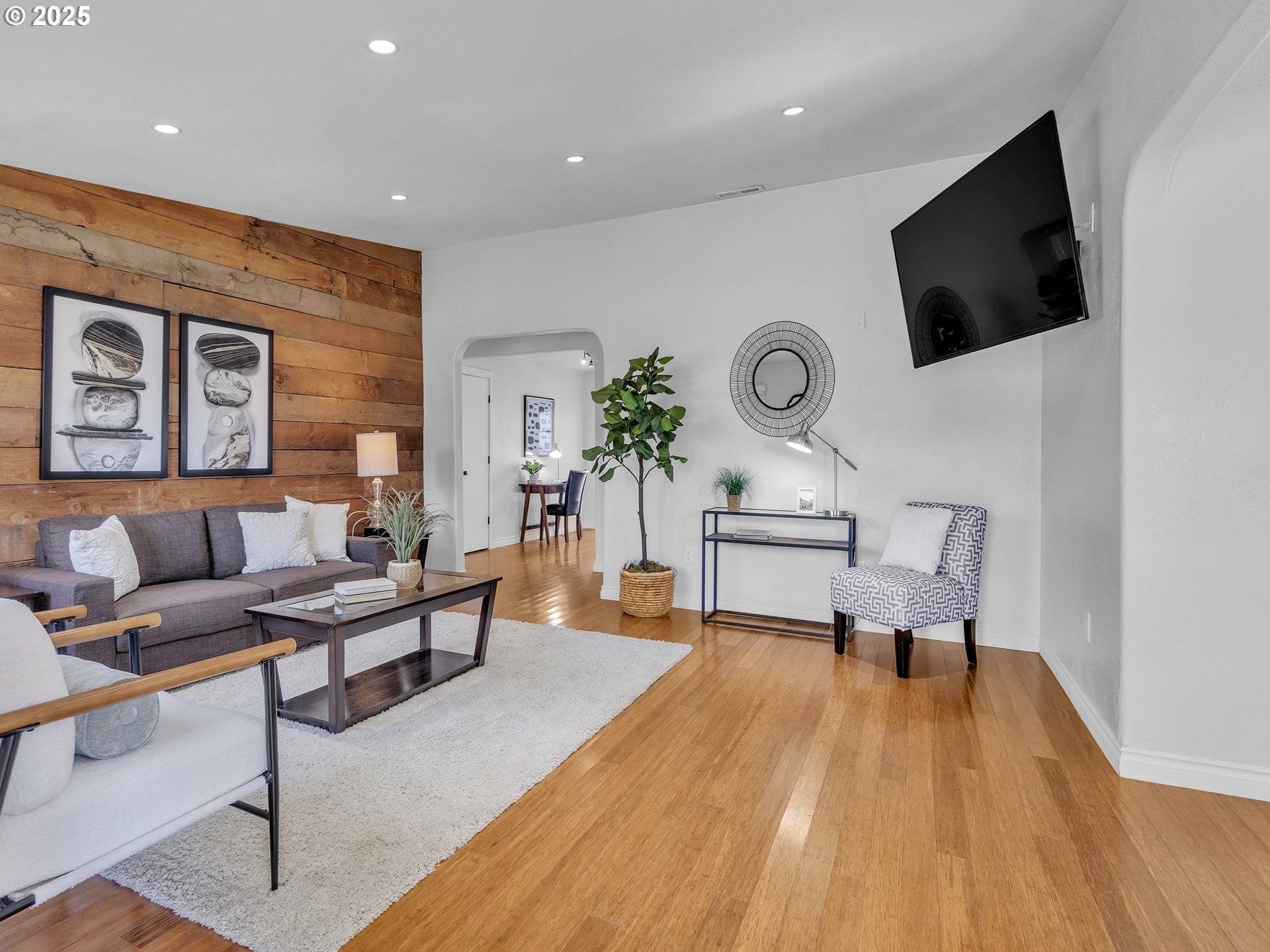 Salem, OR 97317,4201 WADSWORTH LN