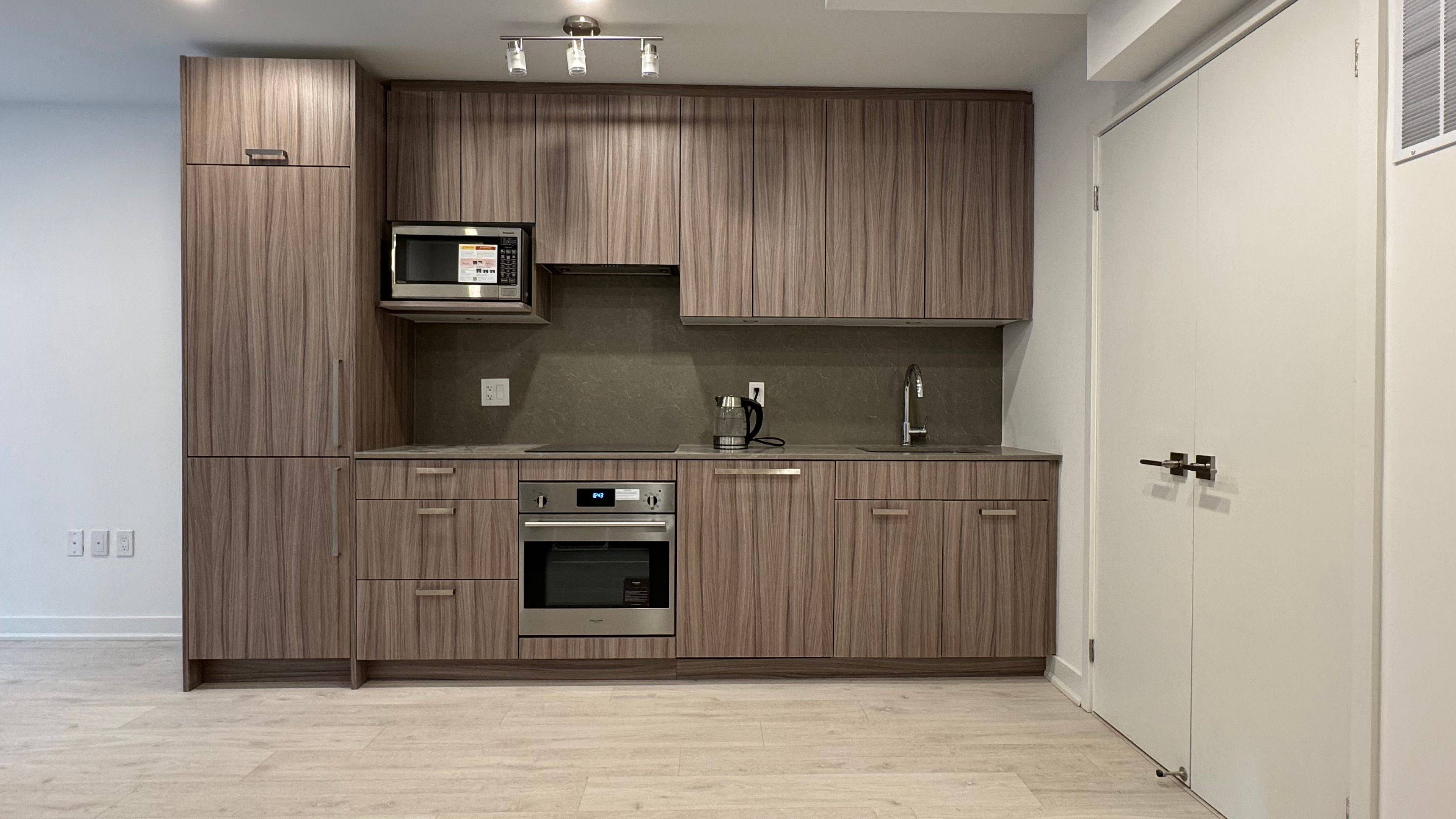 Toronto C13, ON M3A 0B2,71 CURLEW DR #81