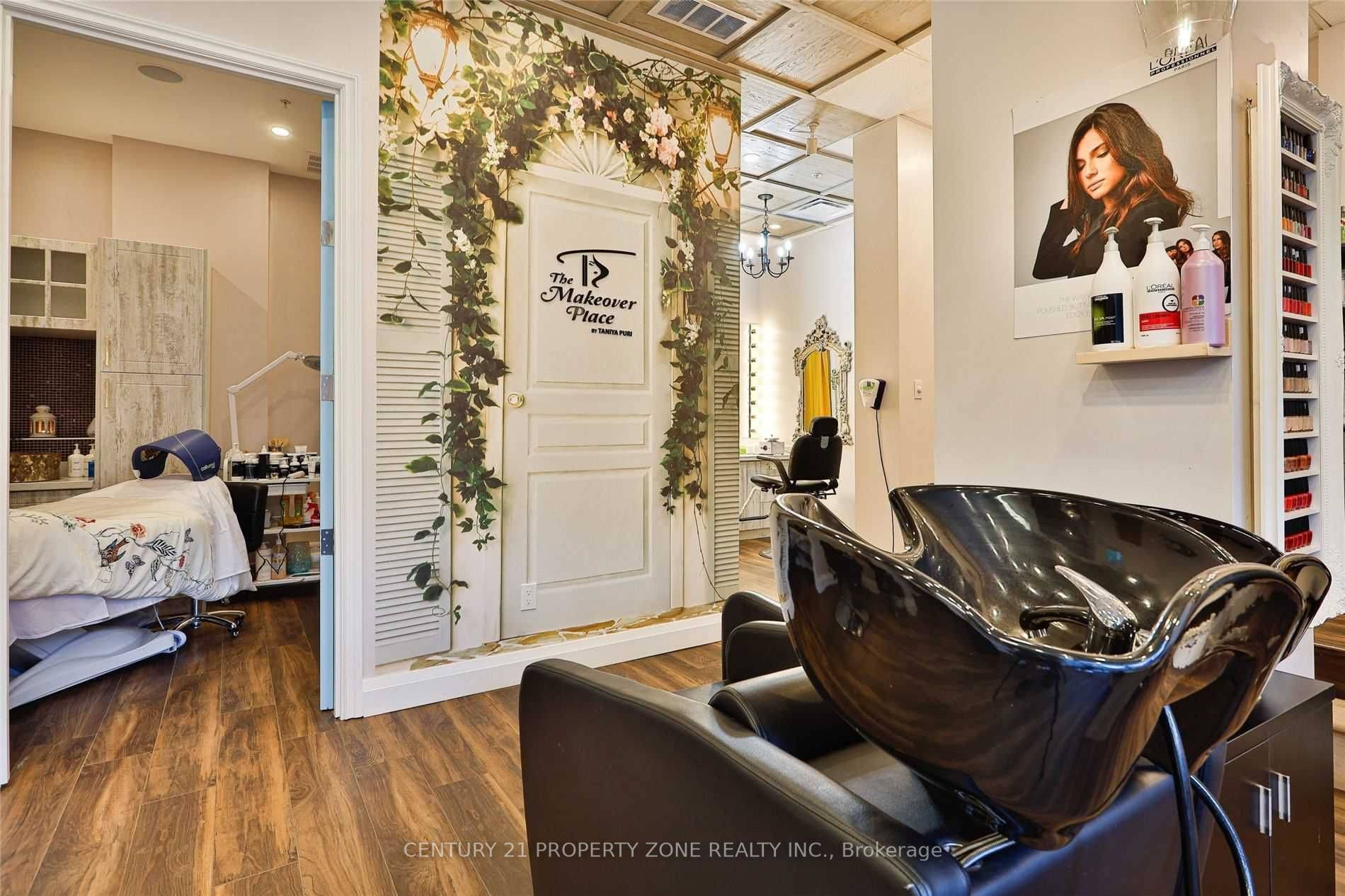 Toronto C01, ON M6J 0B7,92 Sudbury ST