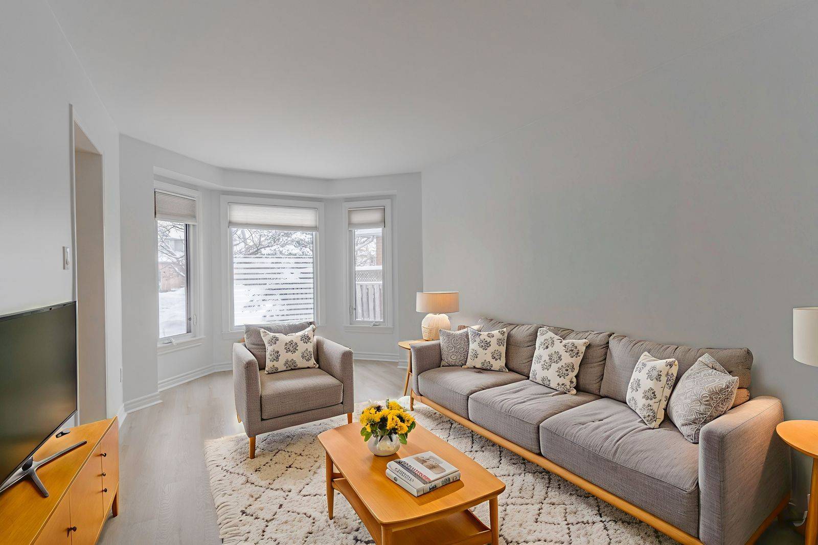 Barrie, ON L4N 7L8,62 O'Shaughnessy CRES