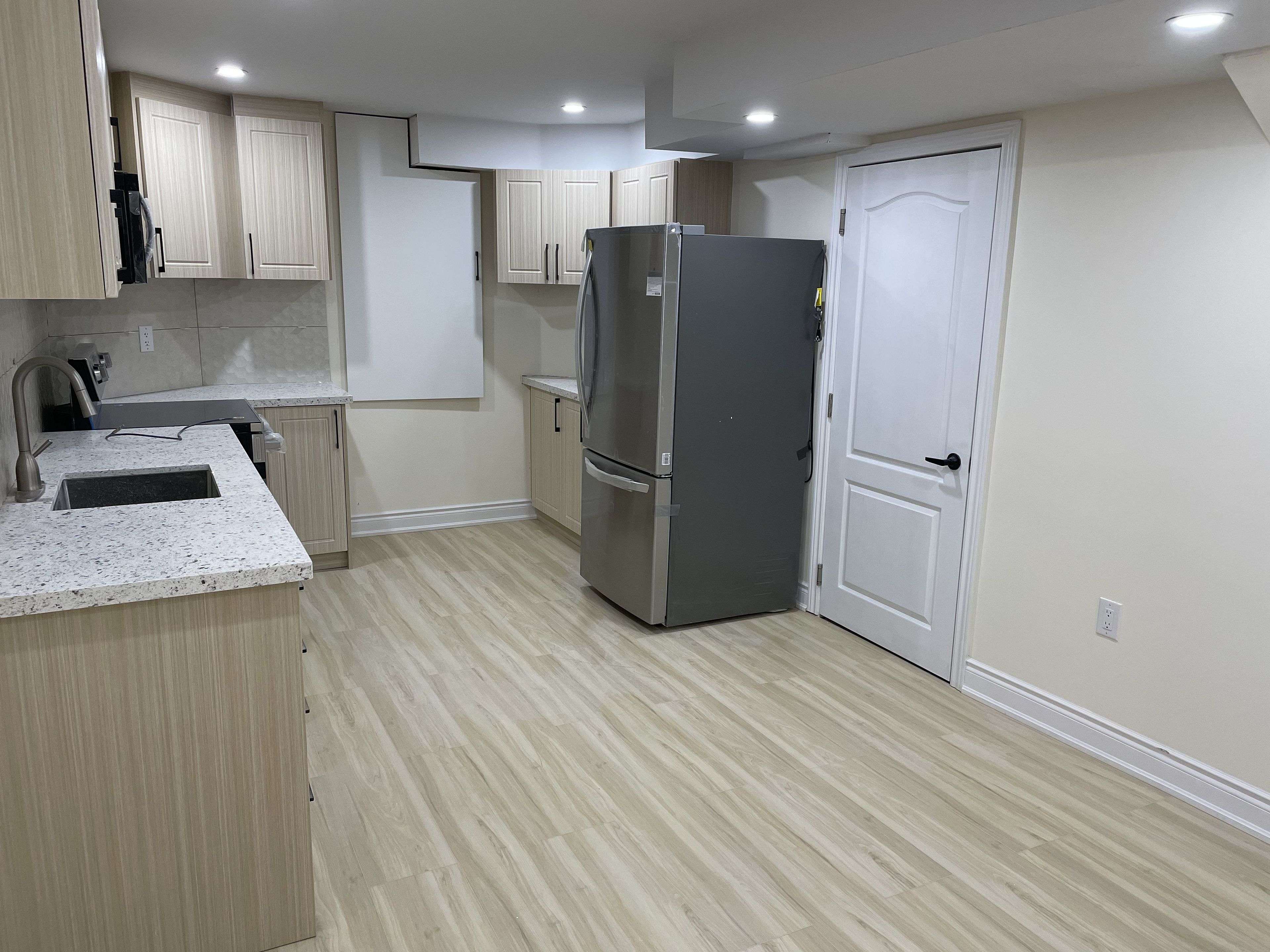 Mississauga, ON L5M 6E2,2346 Bankside DR #Basement