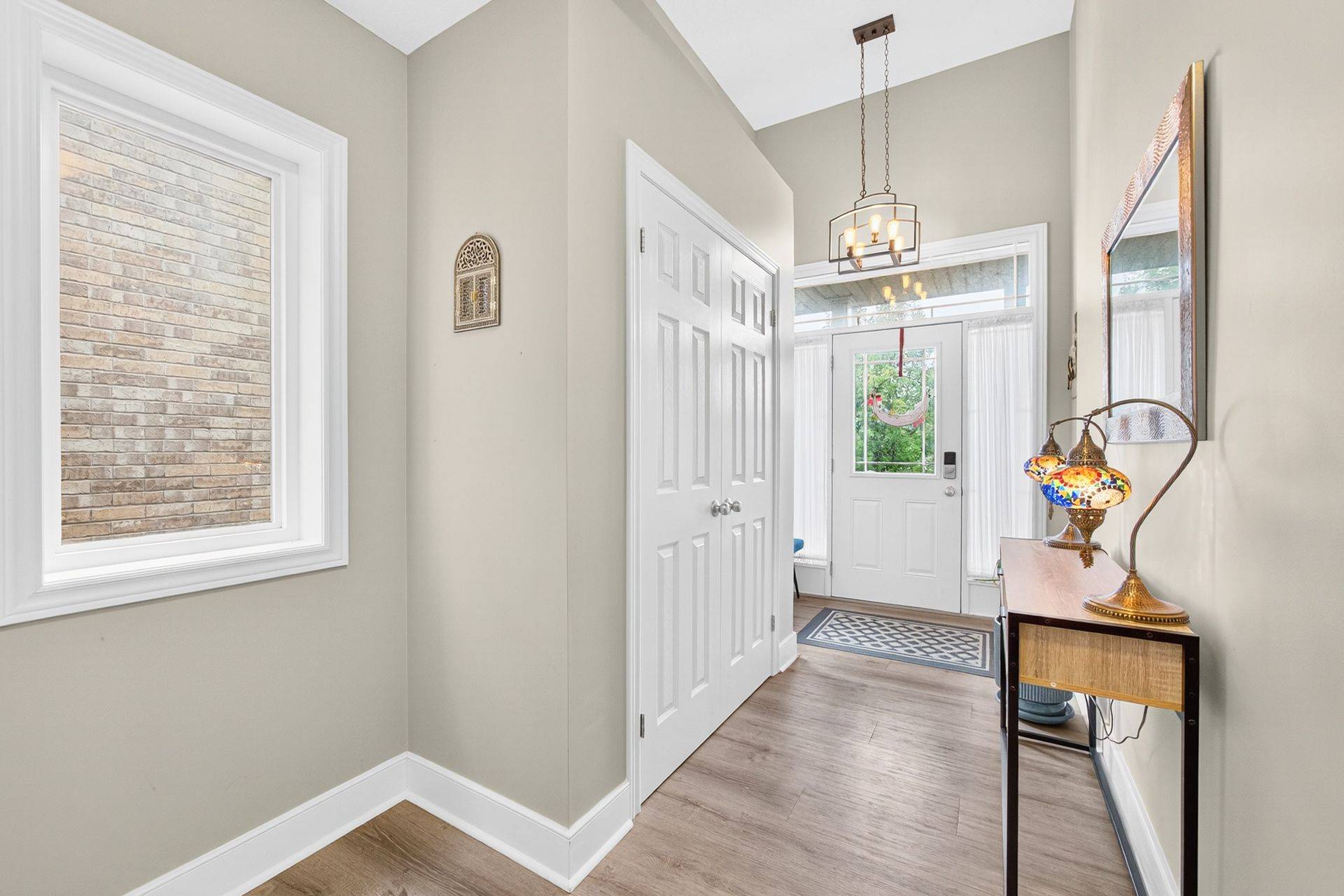 Guelph, ON N1E 0J5,110 OAKES CRES