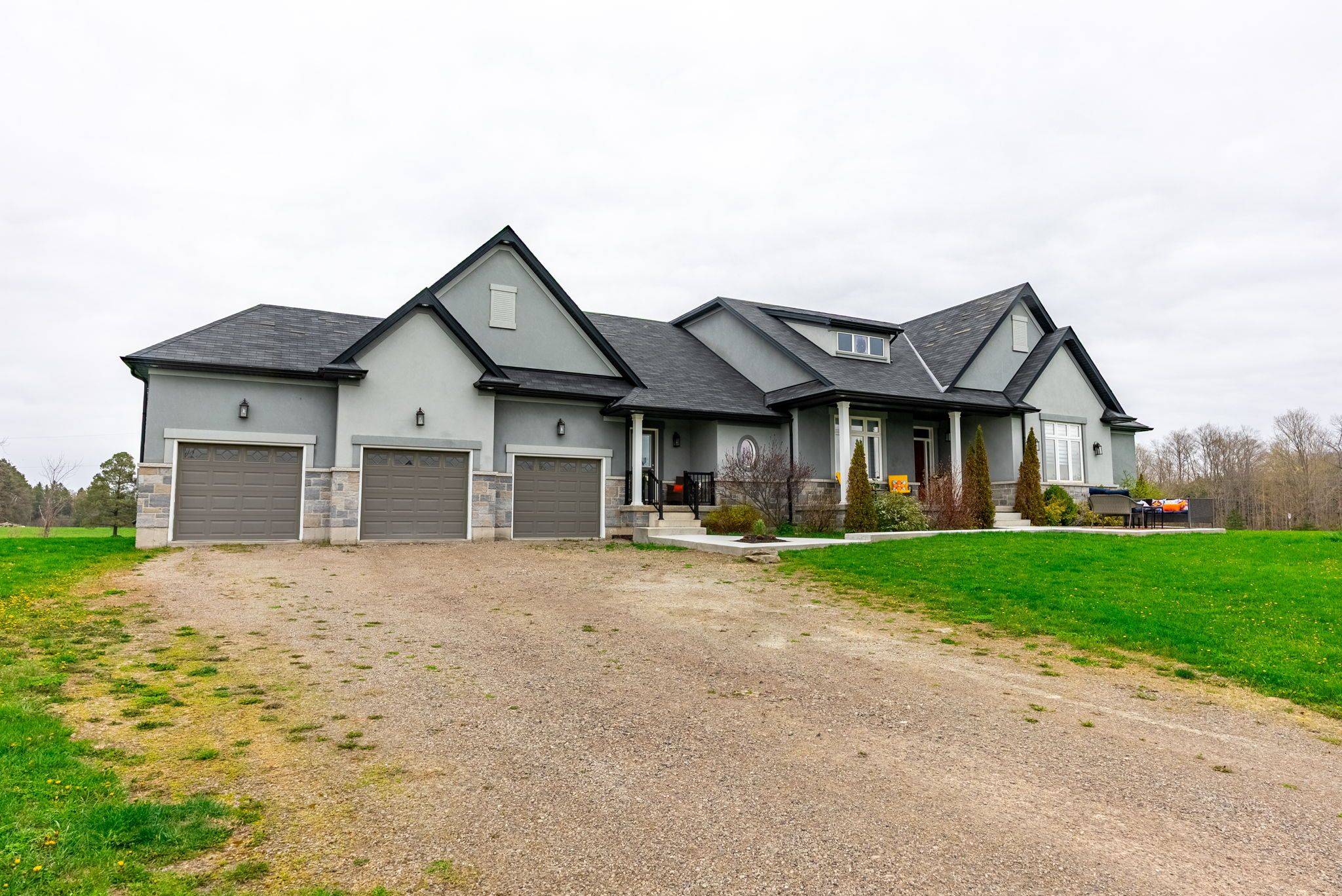 Hamilton, ON L8N 2Z7,20 Chesswood TRL