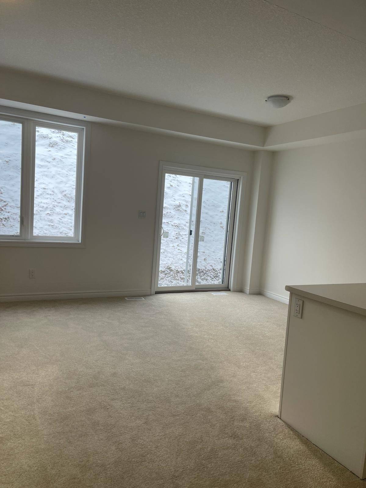 Hamilton, ON L9A 1Y1,16 Vickers RD