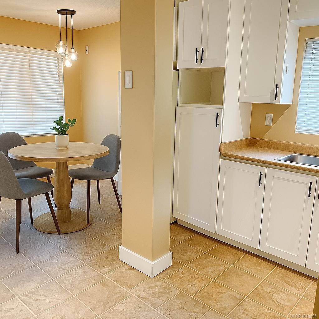 Nanaimo, BC V9R 5W5,444 Bruce Ave #41