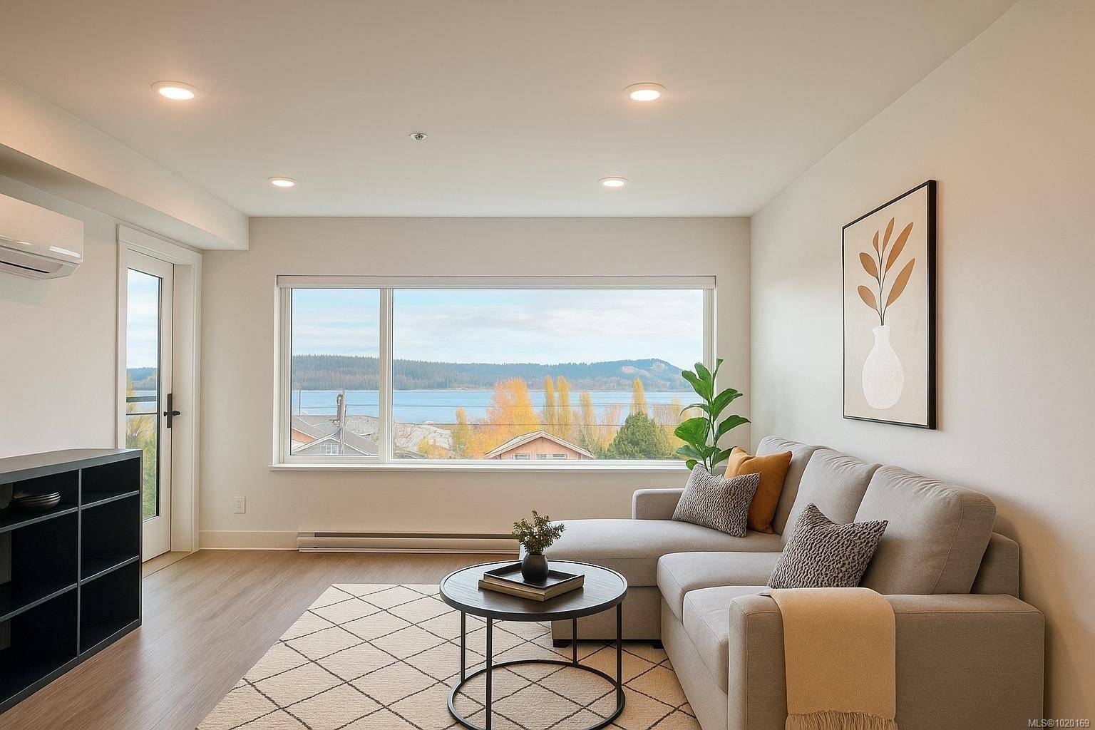 Nanaimo, BC V9R 4V9,147 Haliburton St #306