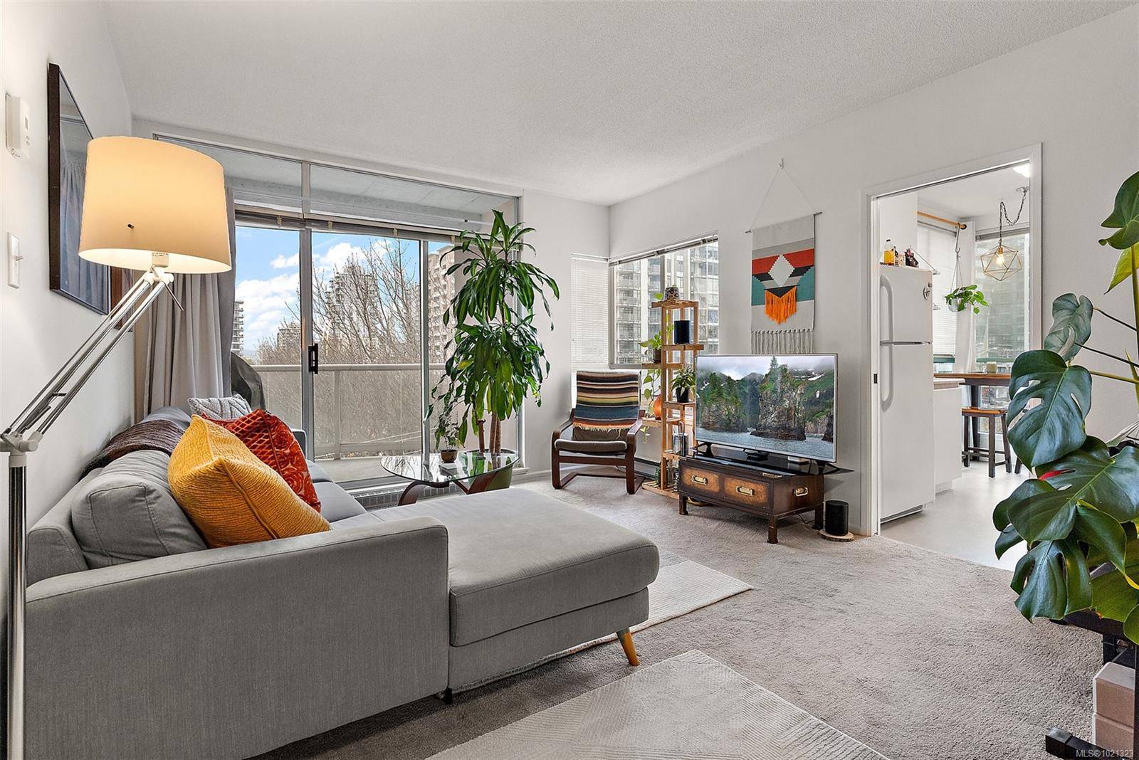 Victoria, BC V8V 4Y3,1010 View St #603