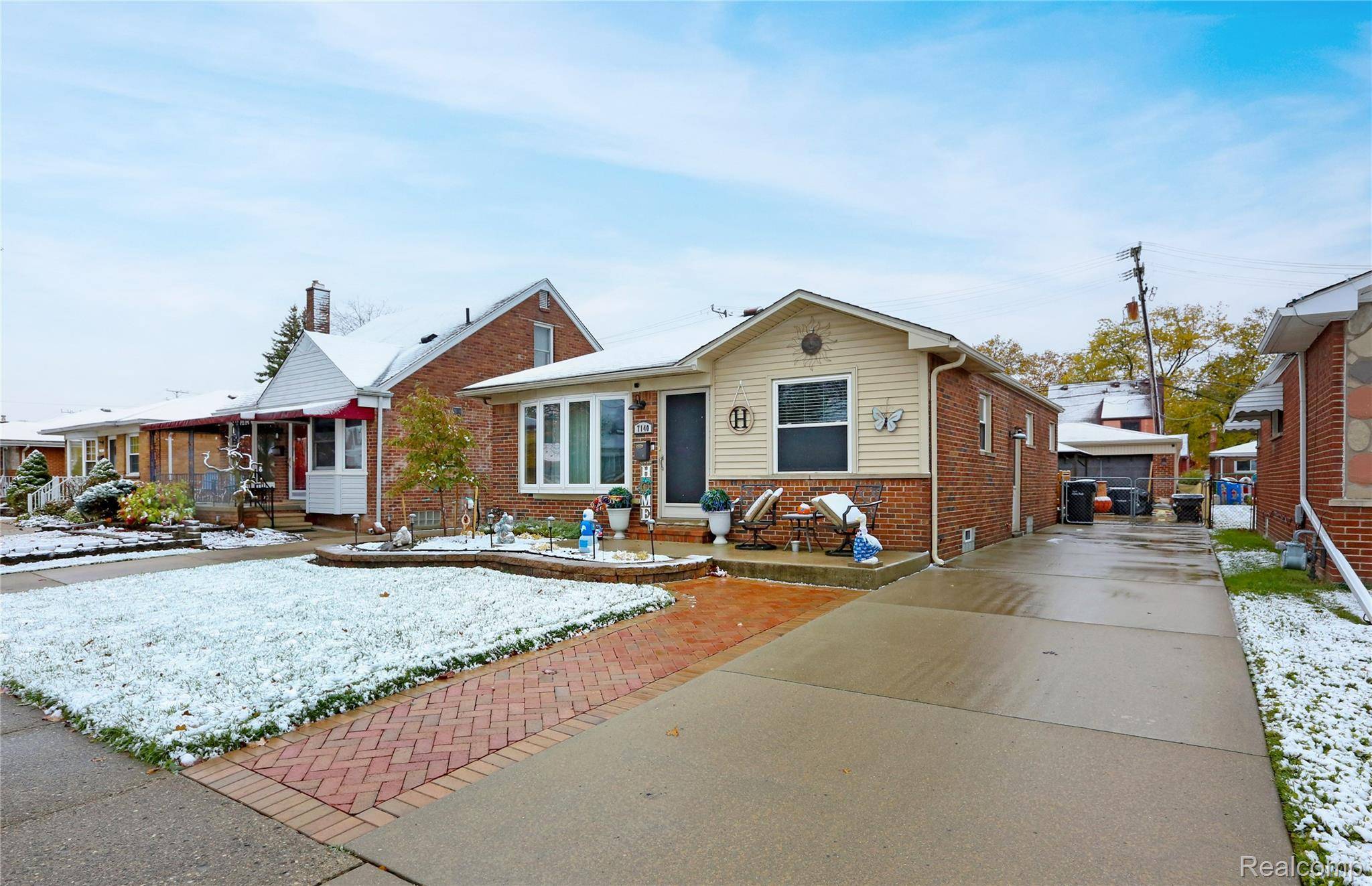 Allen Park, MI 48101,7140 Luana AVE