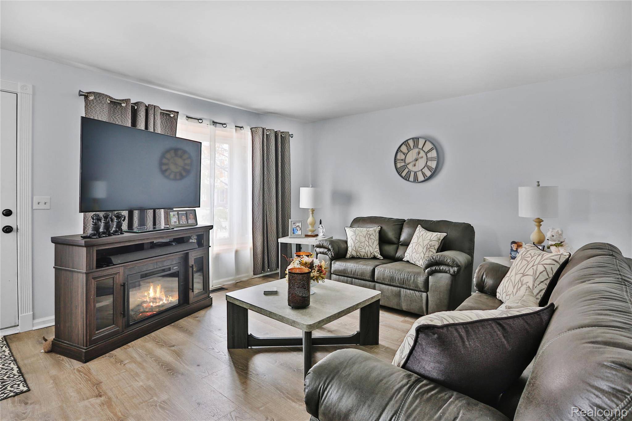 Allen Park, MI 48101,7140 Luana AVE