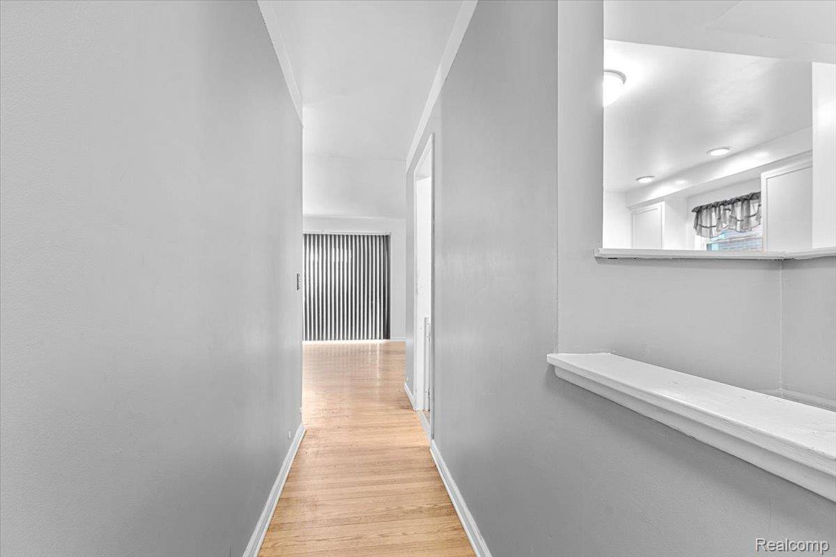 Dearborn Heights, MI 48127,27319 Kennedy ST