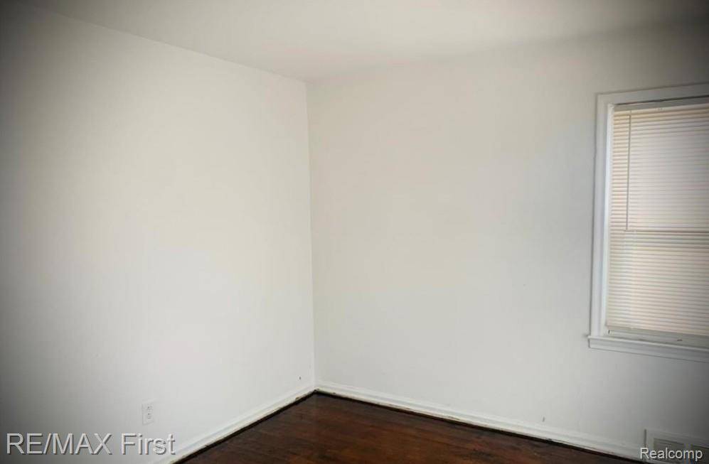 Detroit, MI 48223,15910 W Parkway ST