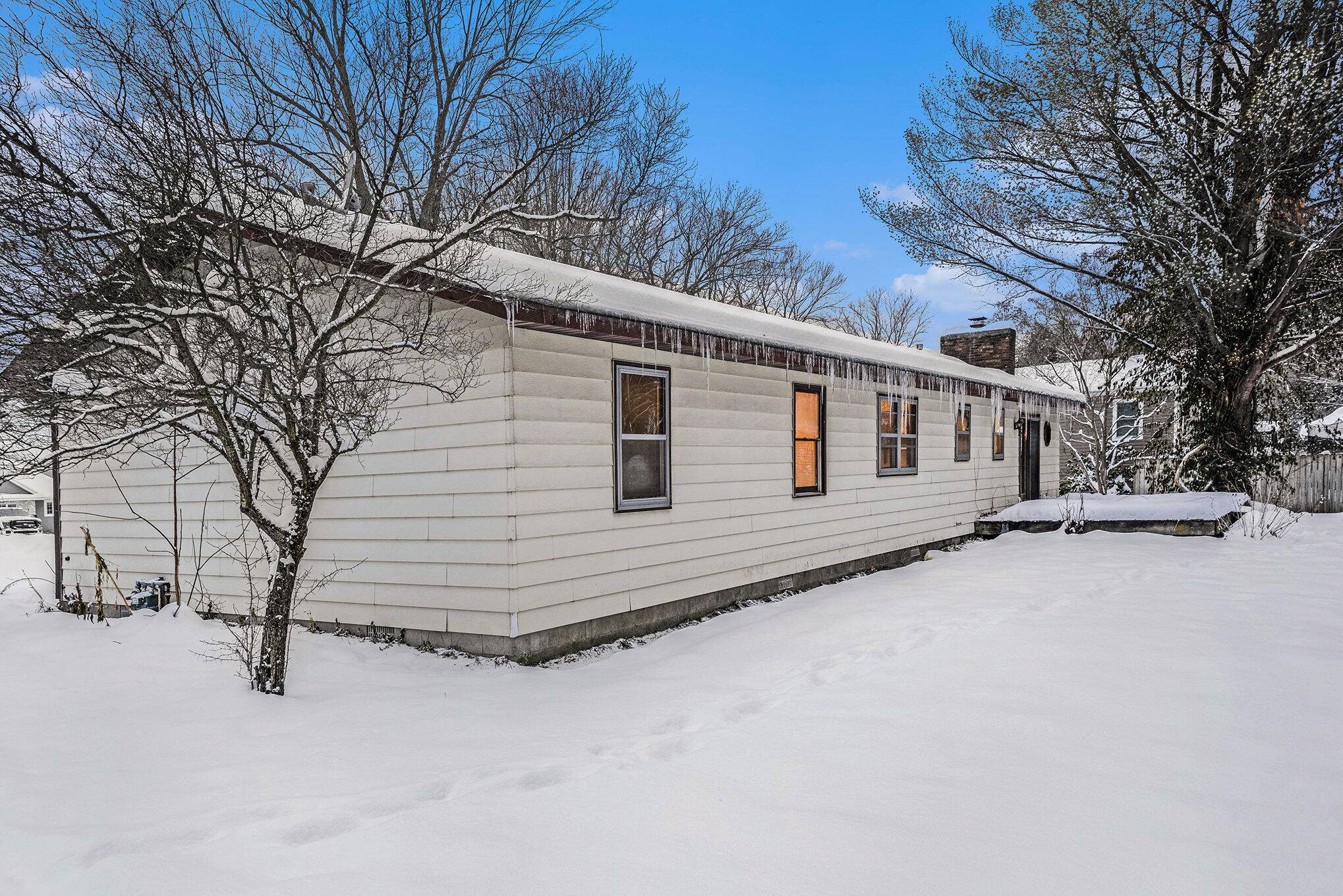 Fruitport, MI 49415,7078 S Brooks RD