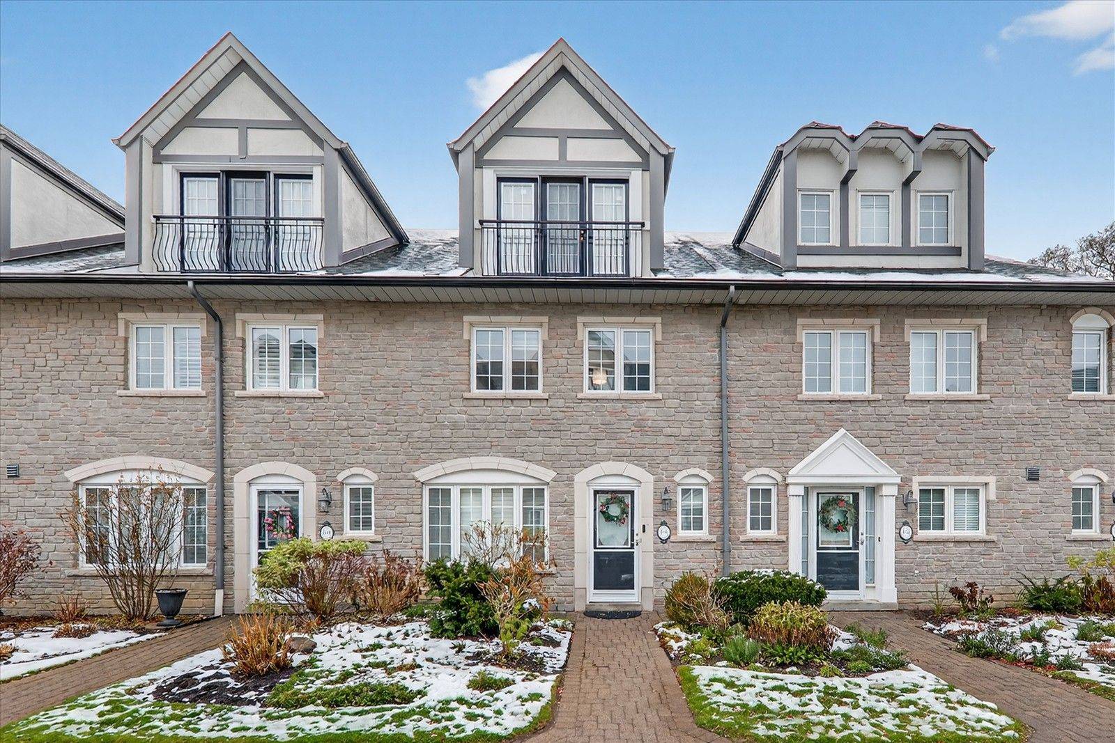 Pickering, ON L1V 6V9,1995 Royal RD #151