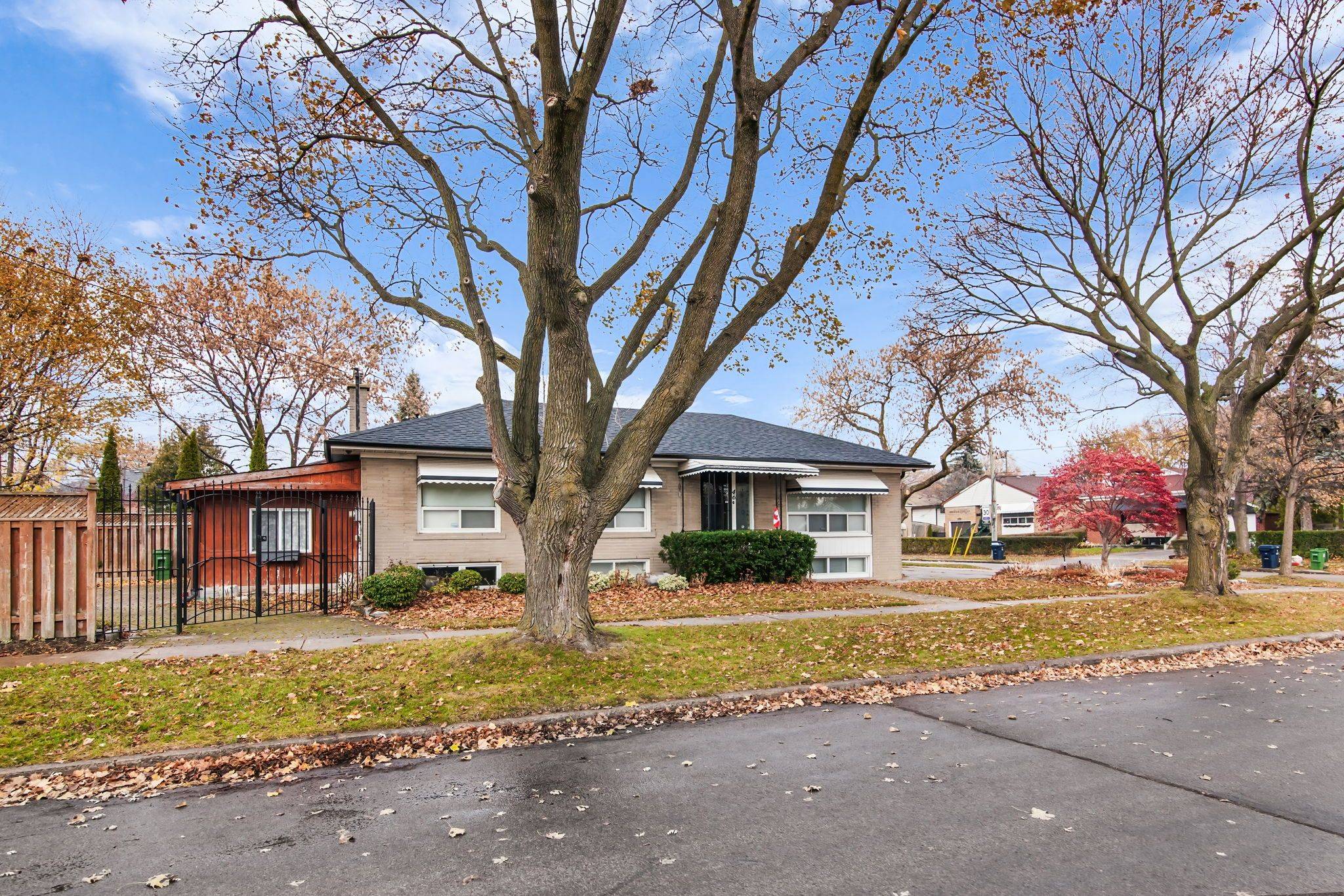 Toronto E08, ON M1M 3E2,46 Basildon CRES