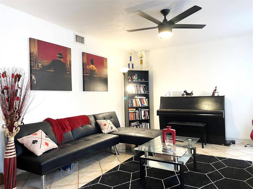 Fort Lauderdale, FL 33324,42 S Matador Ln #5-24