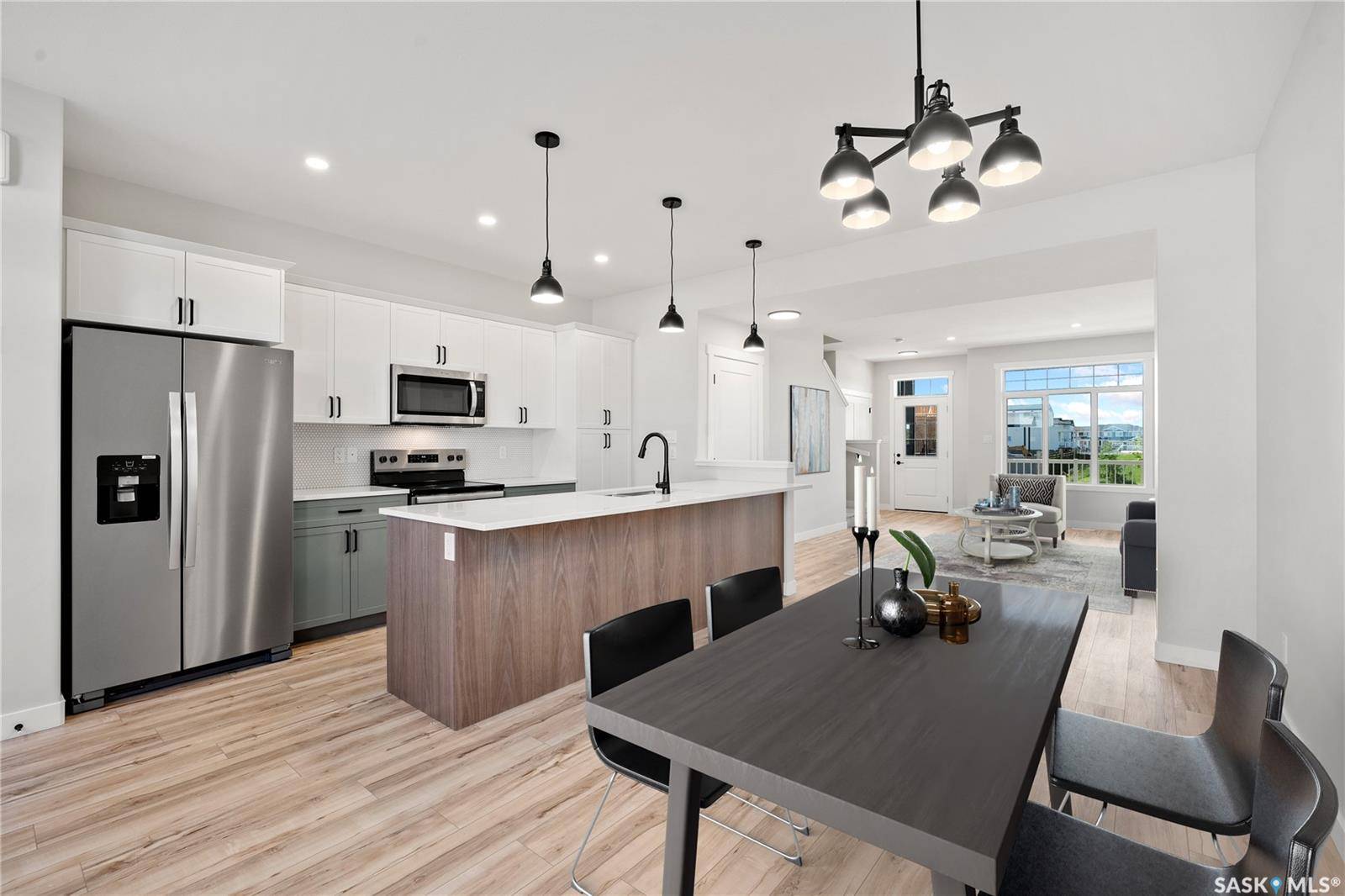 Regina, SK S4Y 0G2,1745 West Market STREET