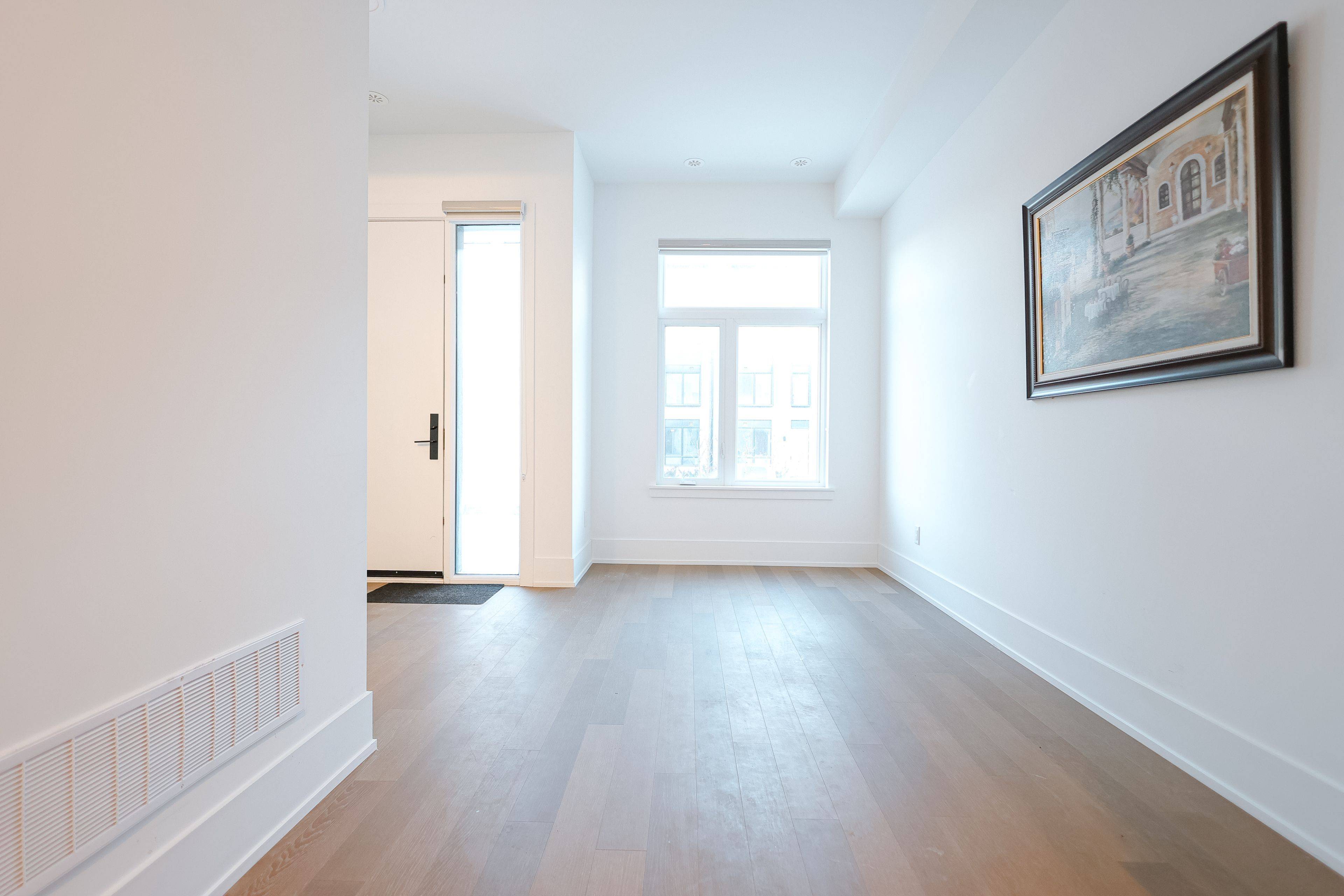 Mississauga, ON L5H 0B2,50 COVESIDE DR #30