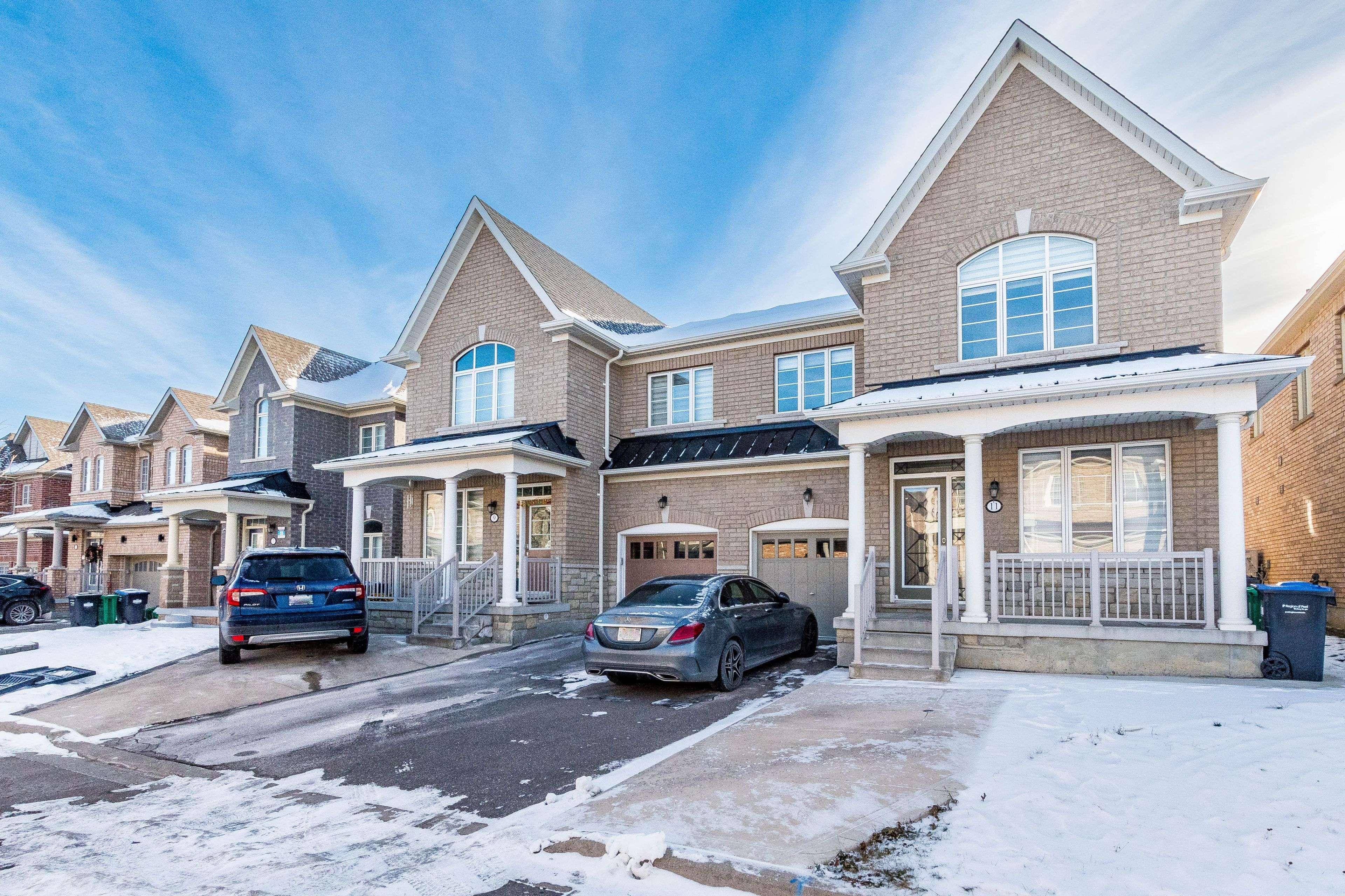 Brampton, ON L6R 4A2,11 SPOKANNE ST