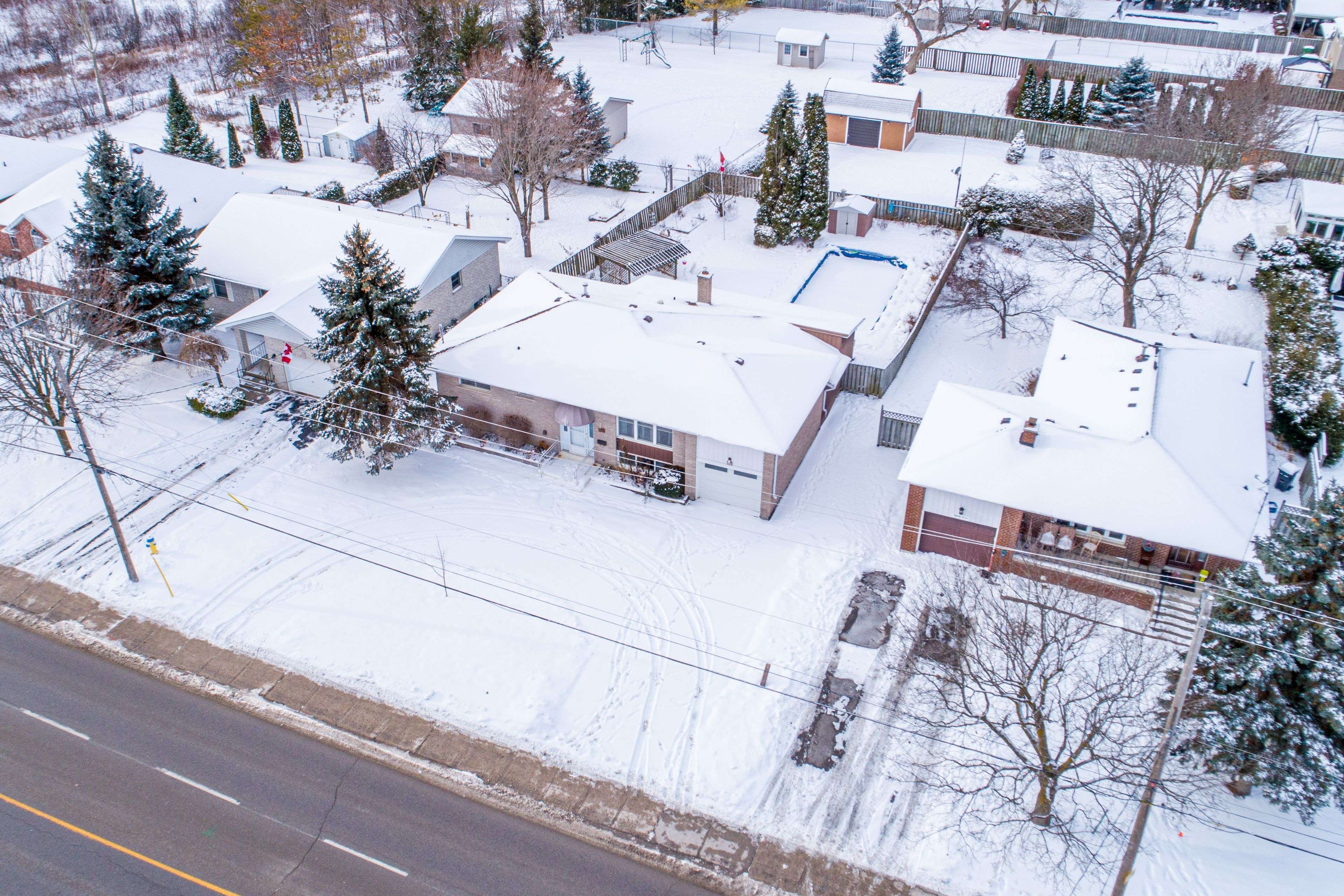 Kawartha Lakes, ON K9V 3L4,89 Angeline ST S