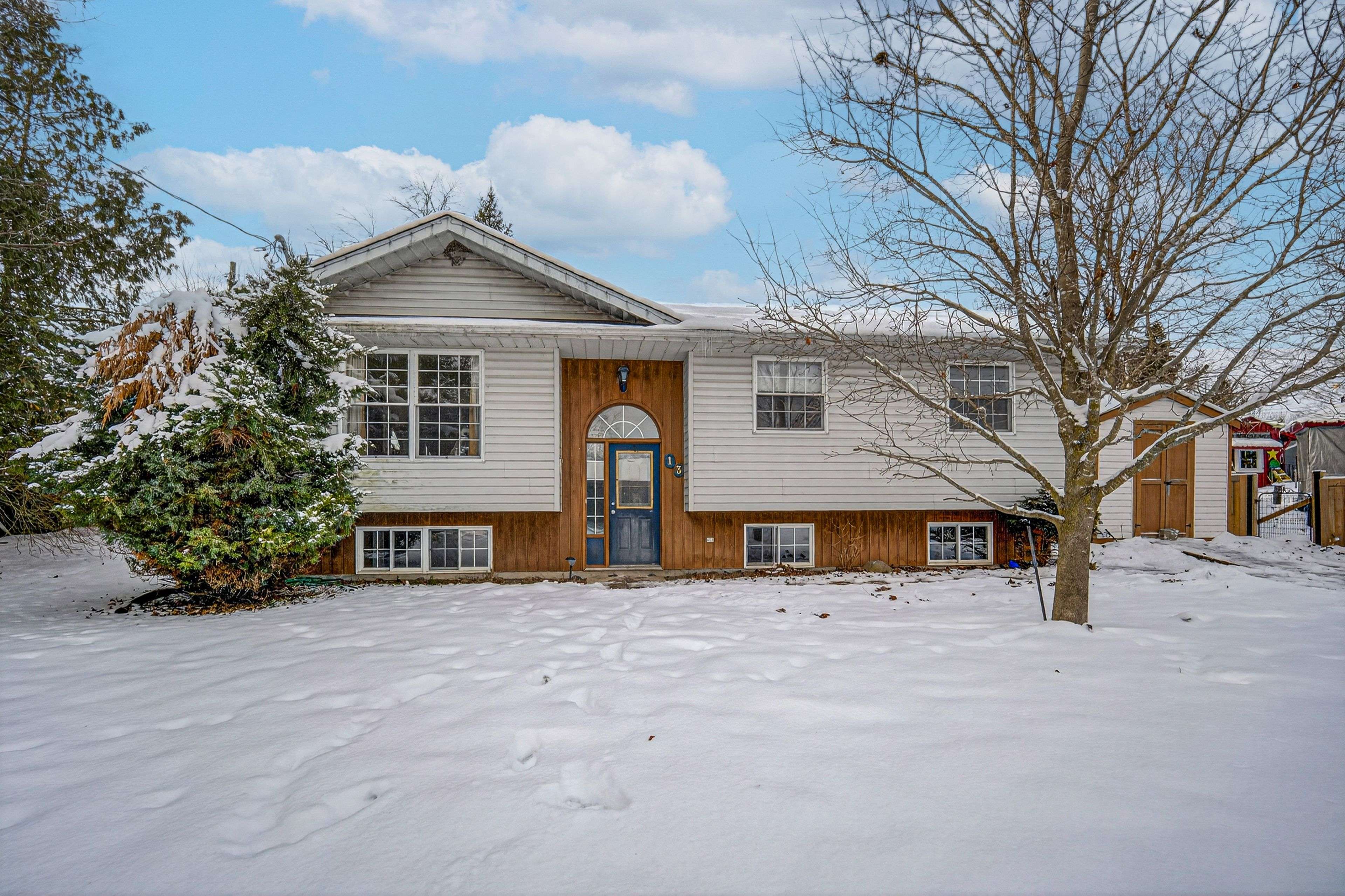 Kawartha Lakes, ON K0L 2W0,13 Colborne ST N
