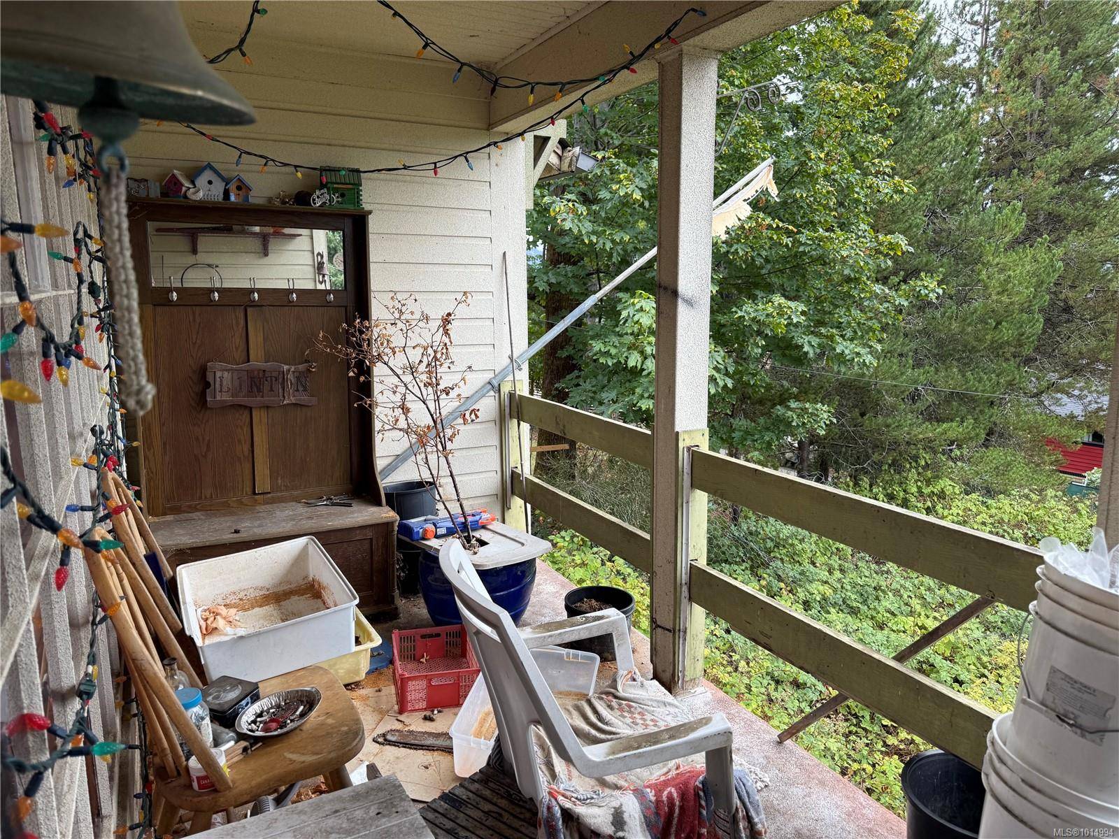 Youbou, BC V0R 3E1,10667 Cedar Dr