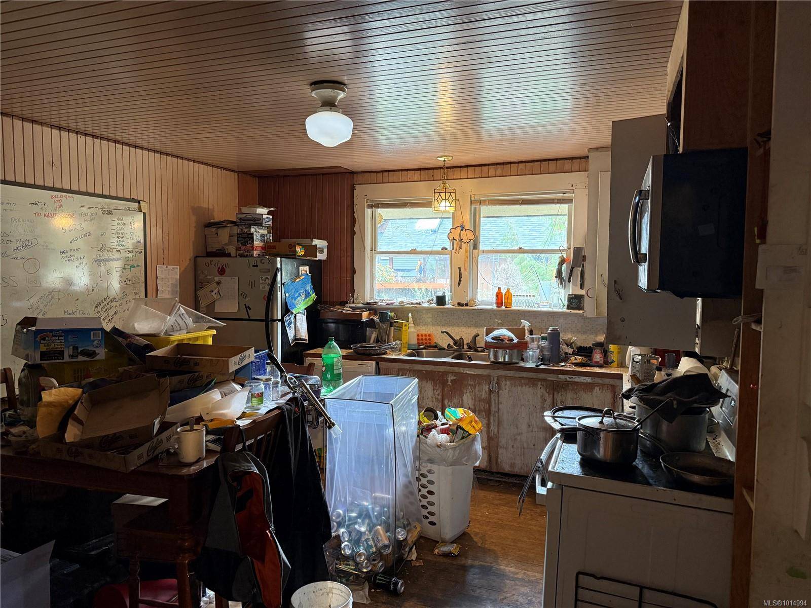 Youbou, BC V0R 3E1,10667 Cedar Dr