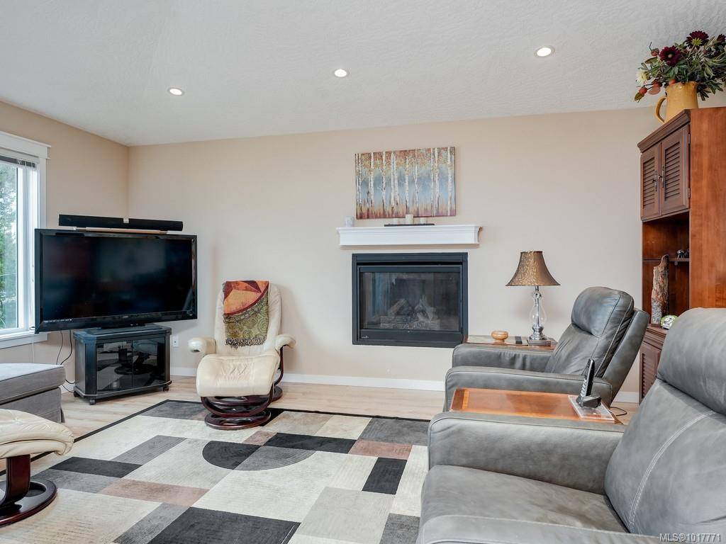 Central Saanich, BC V8M 0A8,2740 Stautw Rd #28