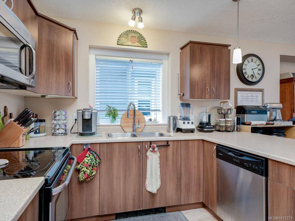 Central Saanich, BC V8M 0A8,2740 Stautw Rd #28