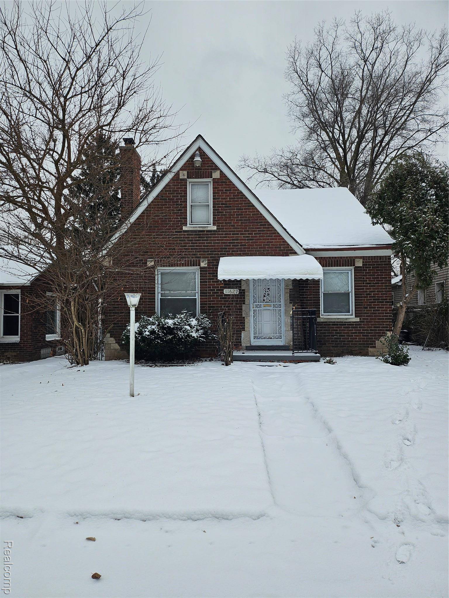 Detroit, MI 48224,11627 Grayton ST