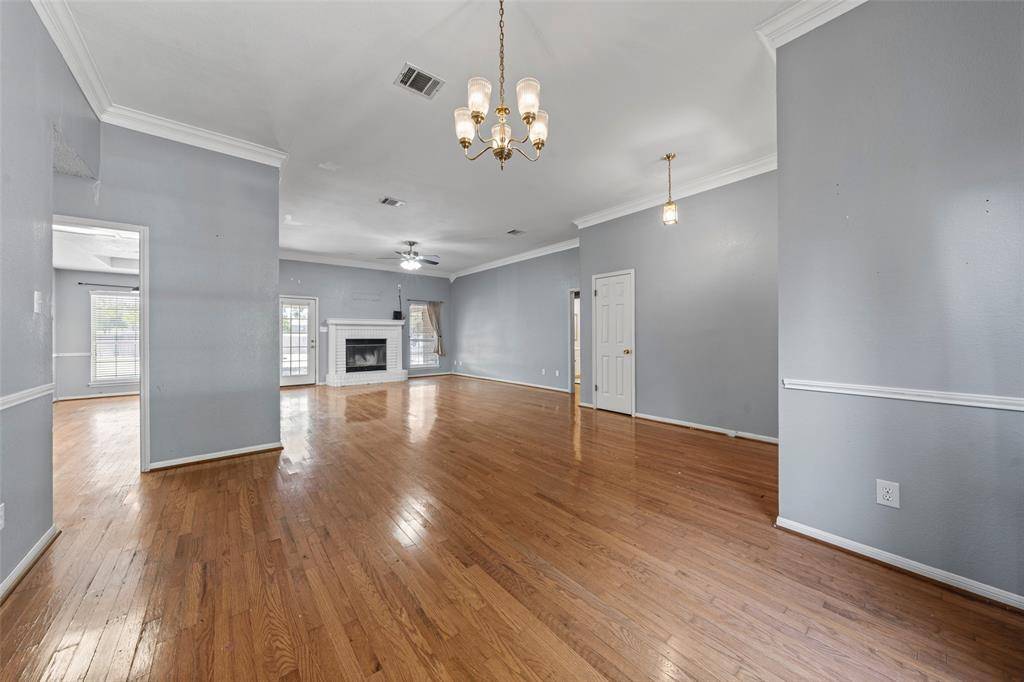 Hewitt, TX 76643,204 Marylee Drive