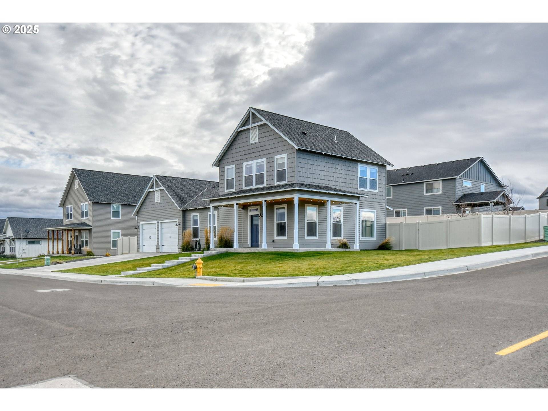 Milton Freewater, OR 97862,2 Lewis CIR