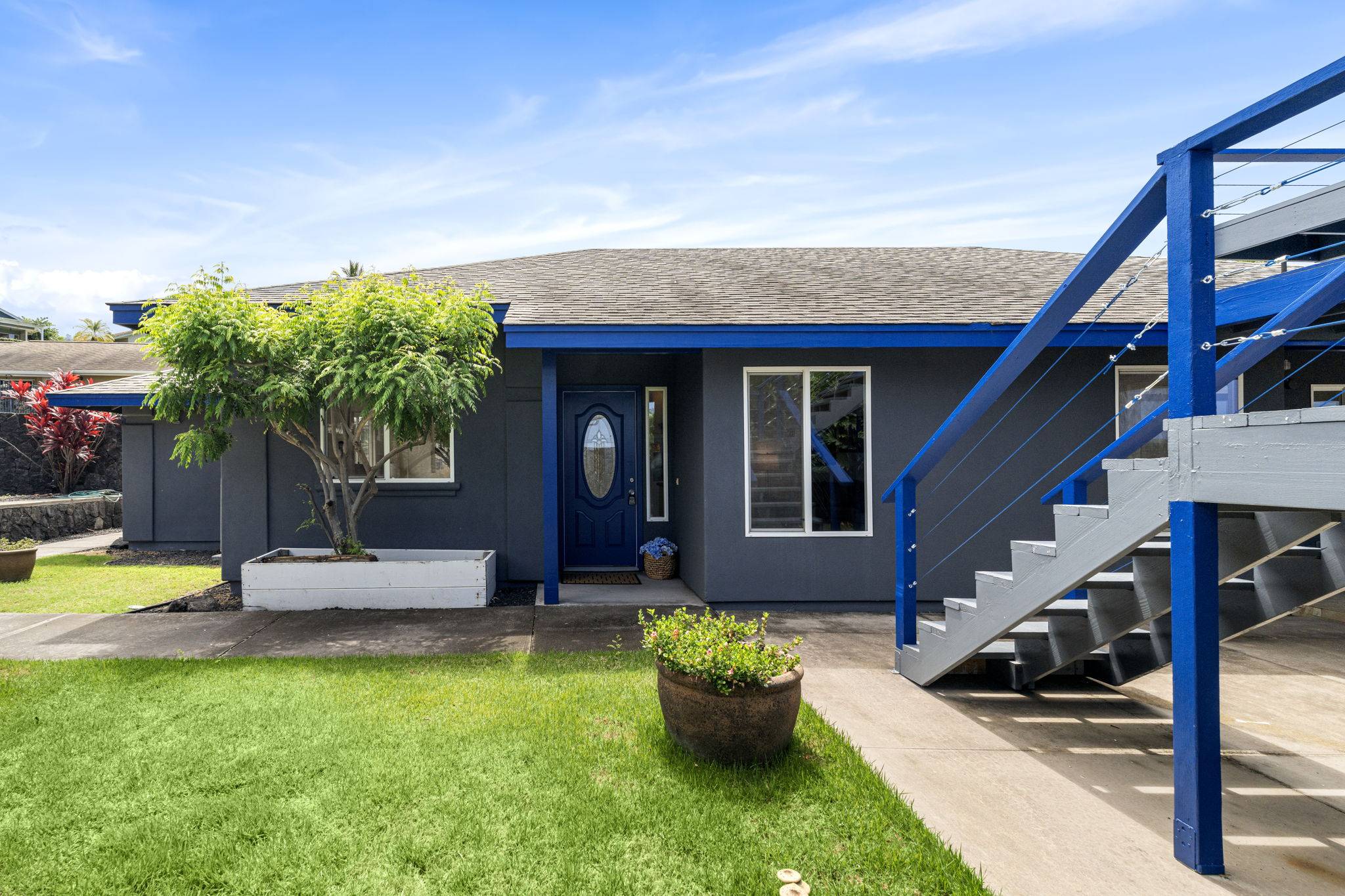 Kailua-kona, HI 96740,77-159 HOOHONUA CT