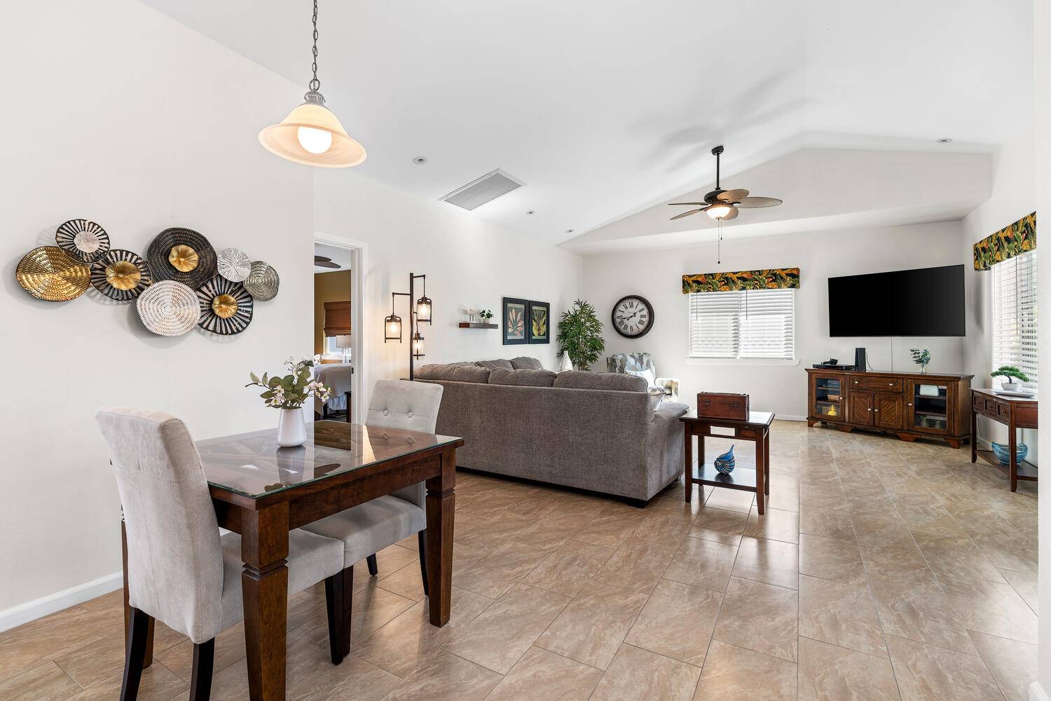 Kailua-kona, HI 96740,73-4361 LULA ST