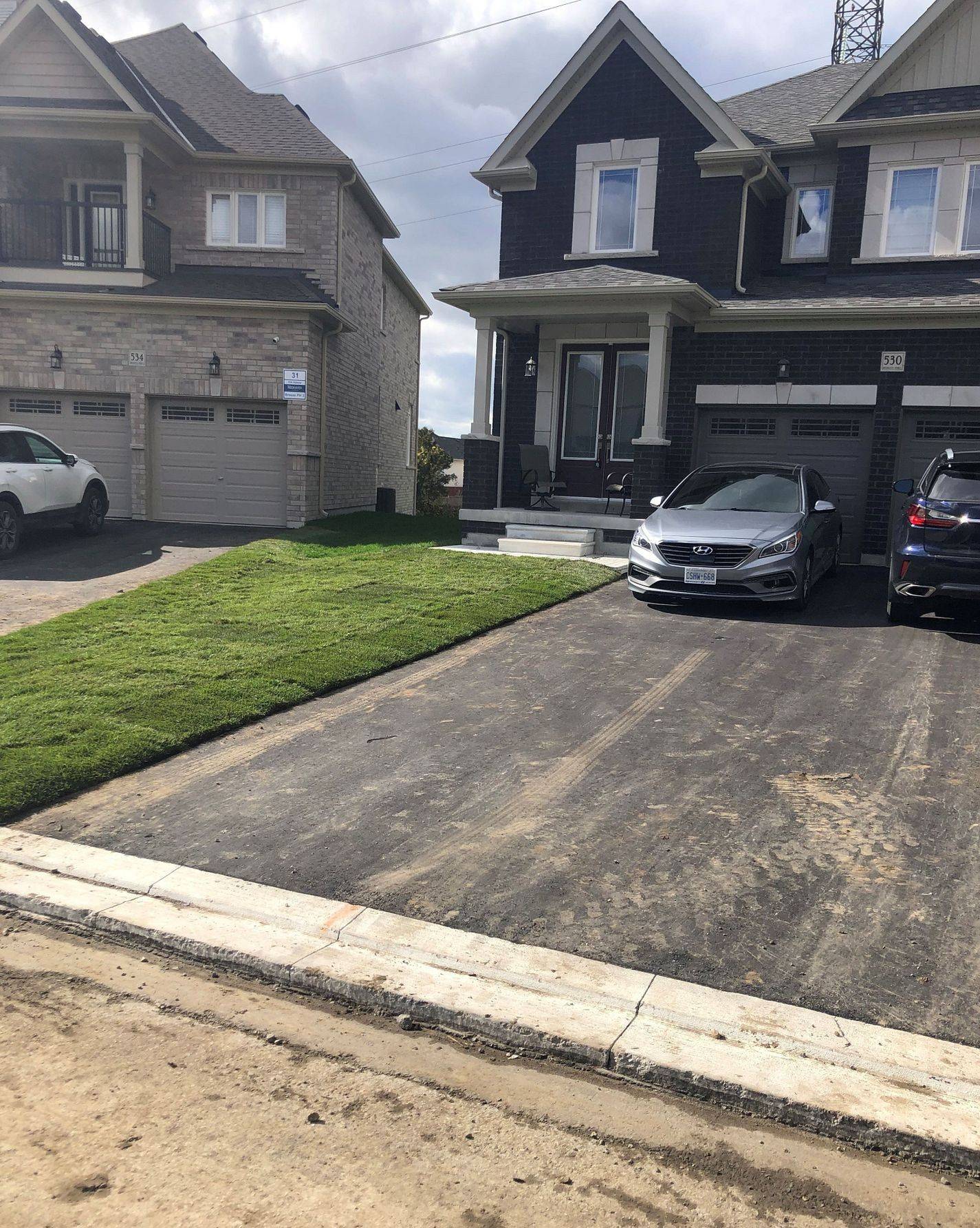 Oshawa, ON L1K 2Z4,530 Askew CT #Upper