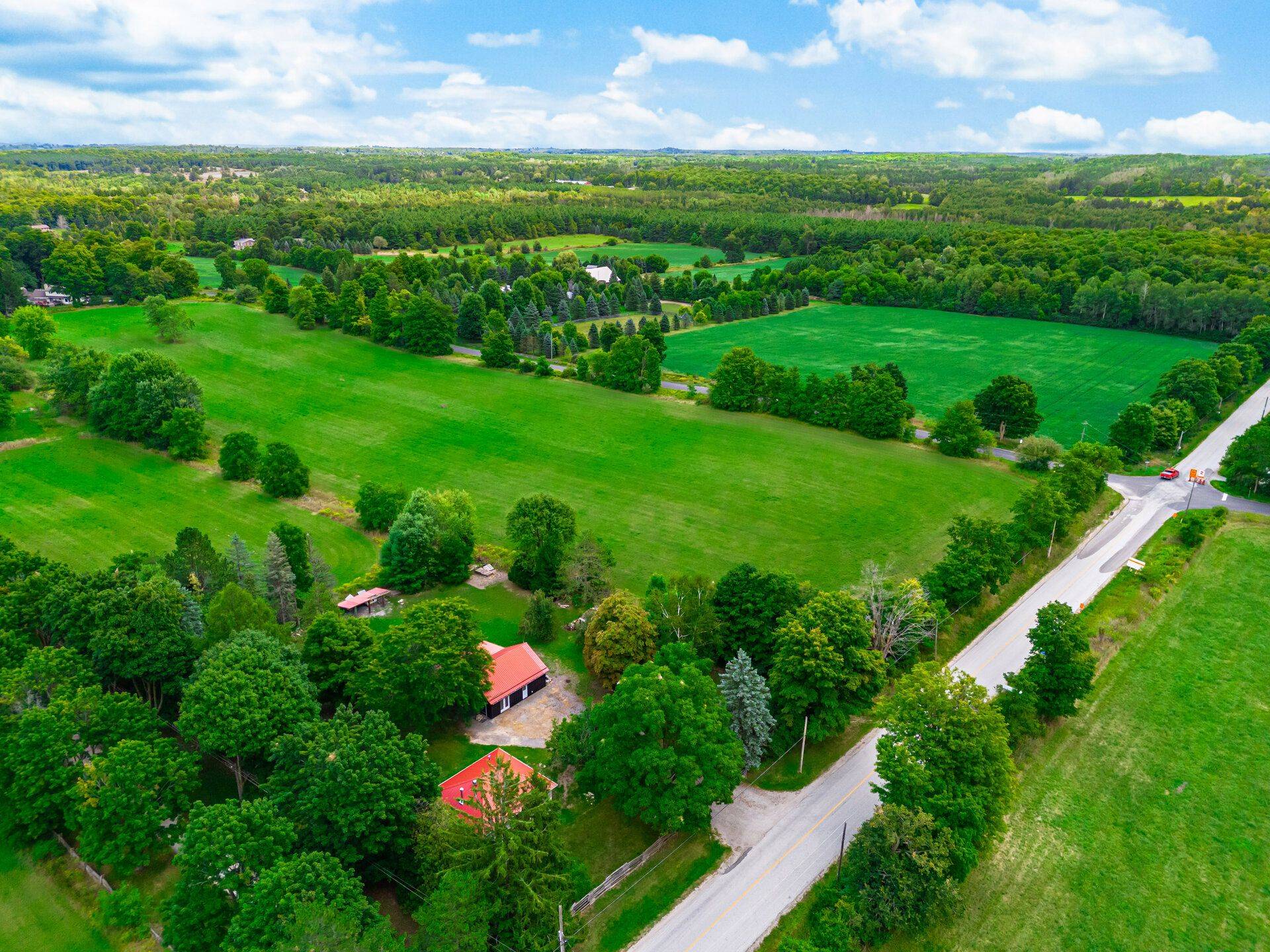 Milton, ON N0B 2K0,14041 Fourth Line