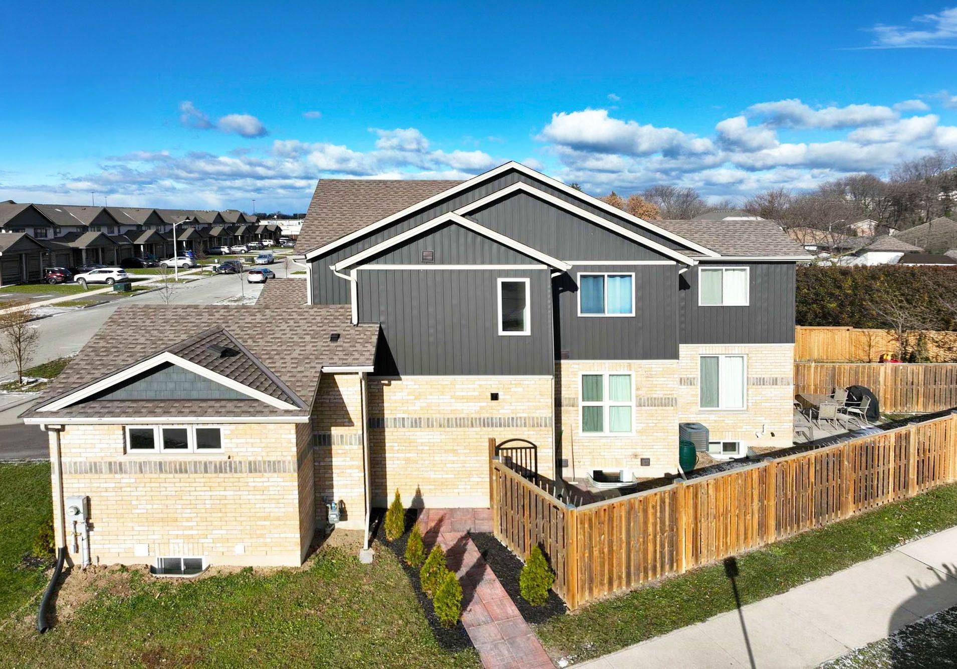 St. Catharines, ON L2R 0B8,11 MANHATTAN CT #LOWER