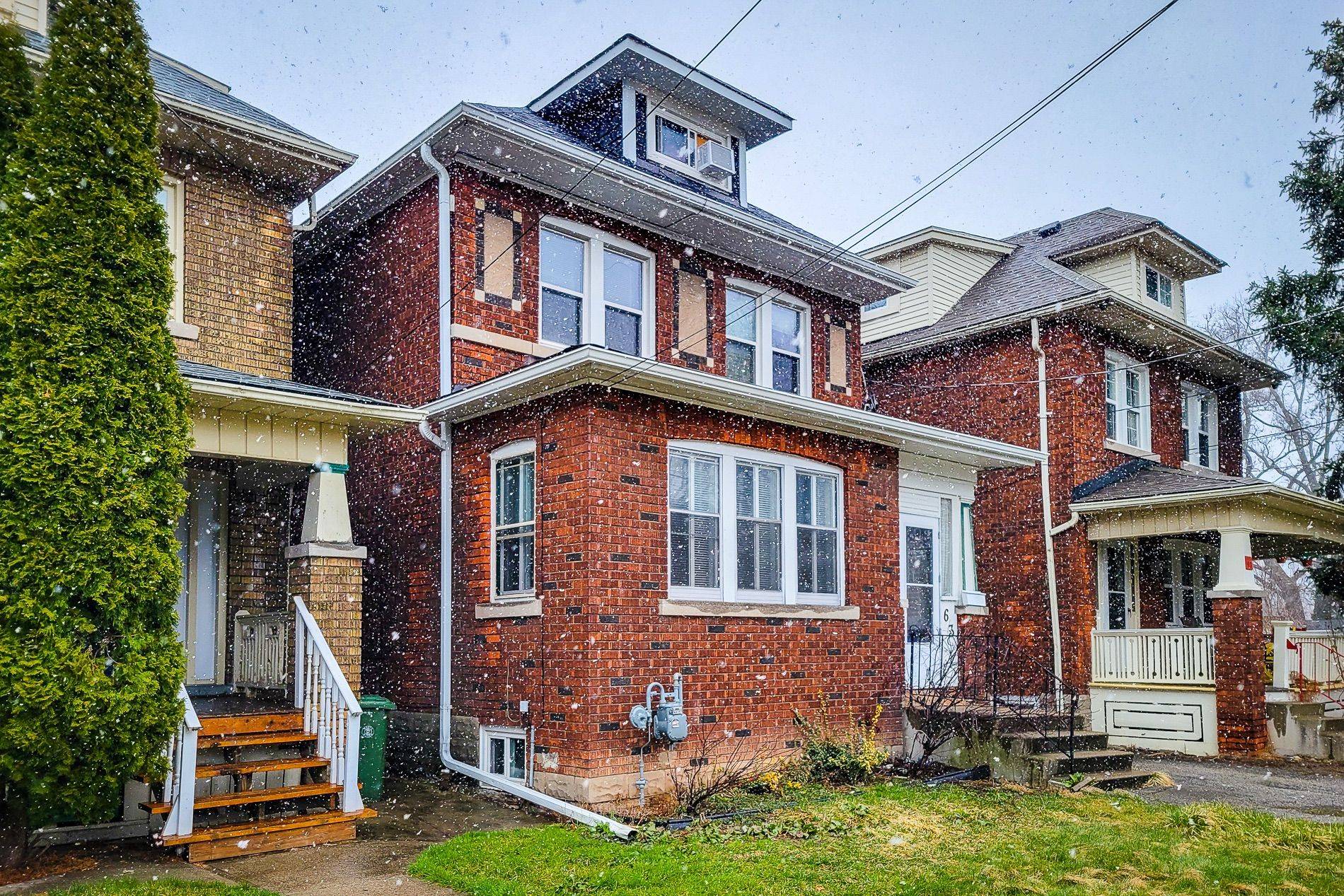 Hamilton, ON L8S 1V2,63 Paisley AVE S