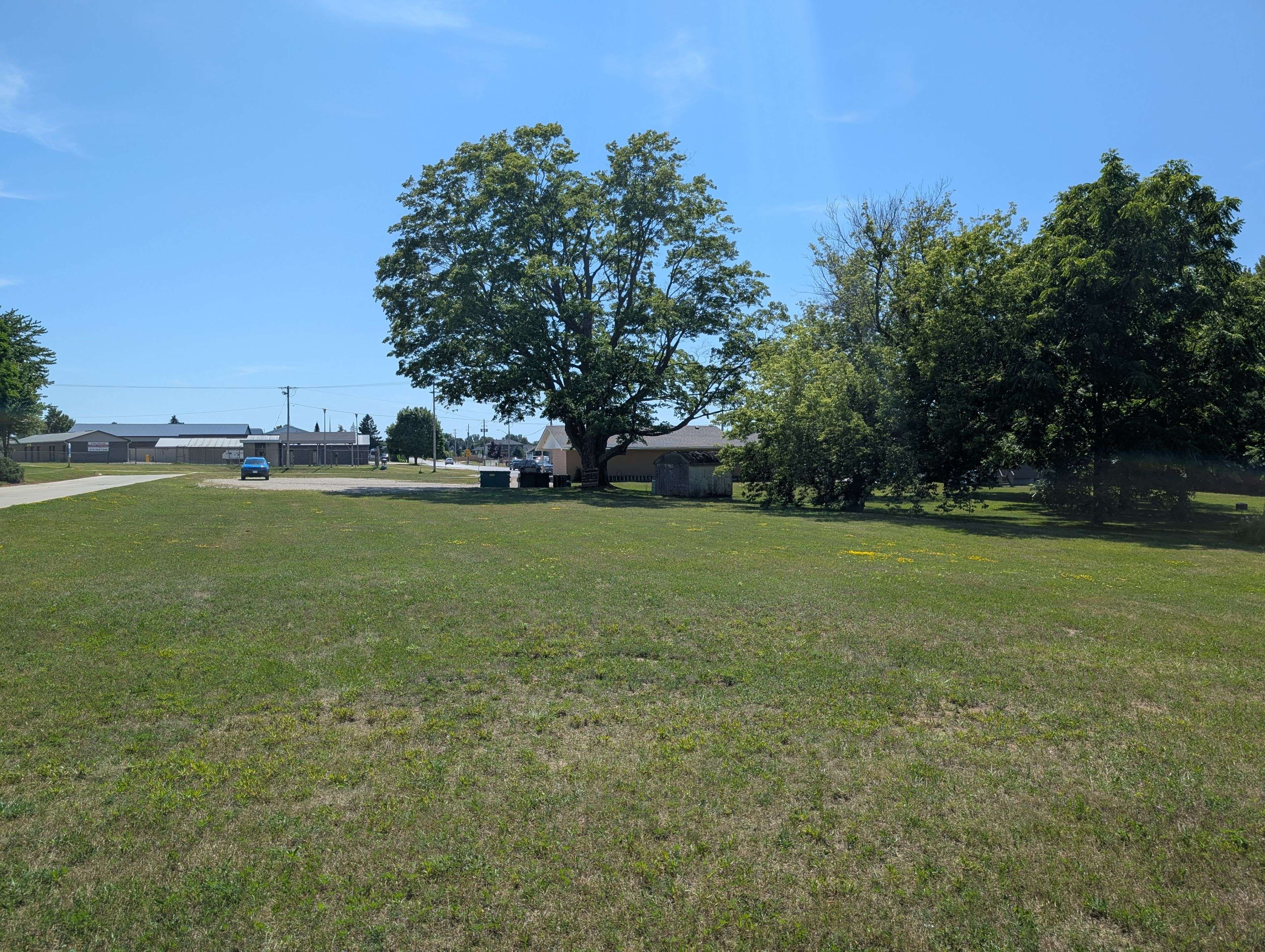 Kincardine, ON N2Z 2P2,223 Bruce AVE