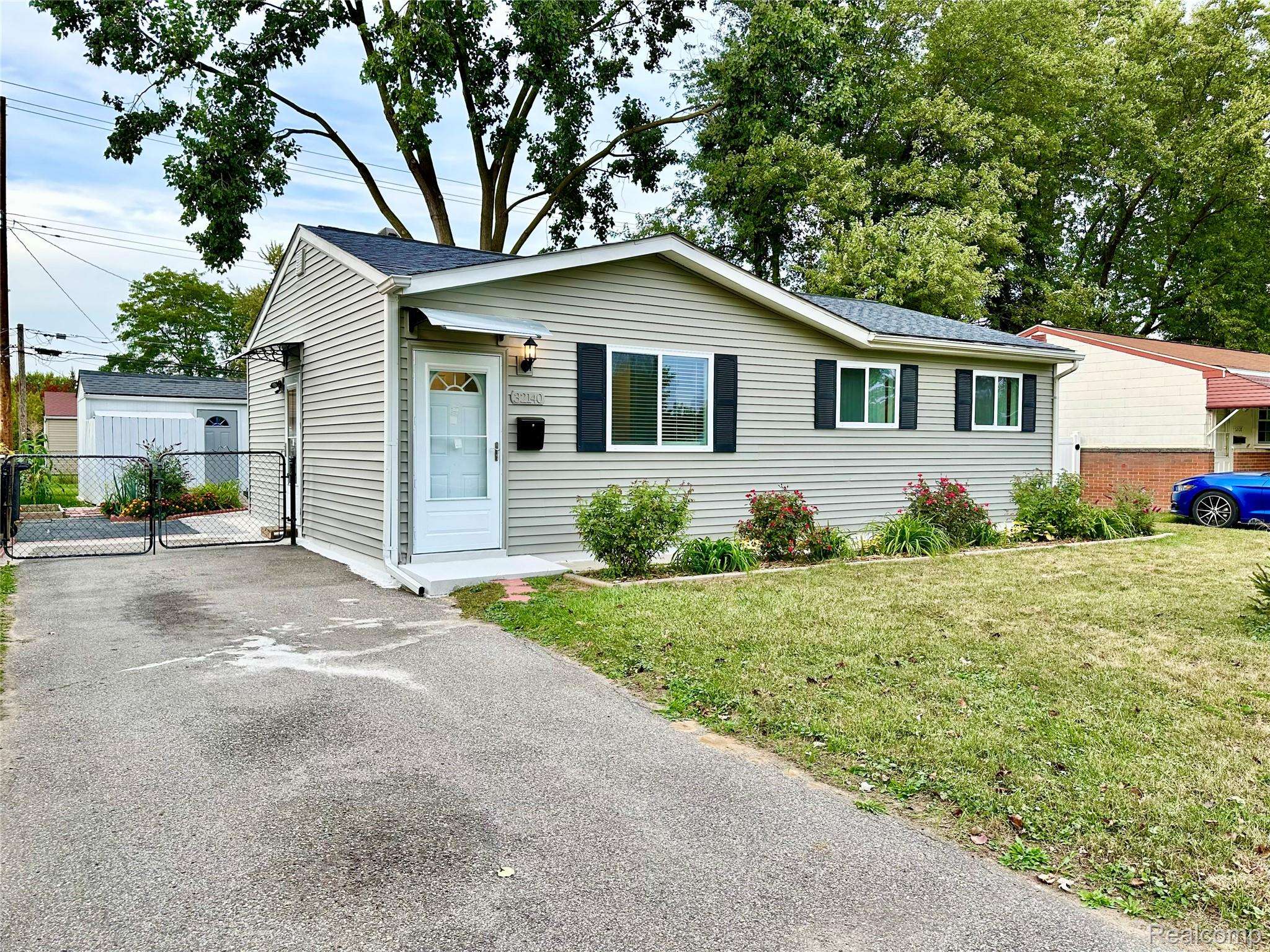 Westland, MI 48186,32140 Palmer