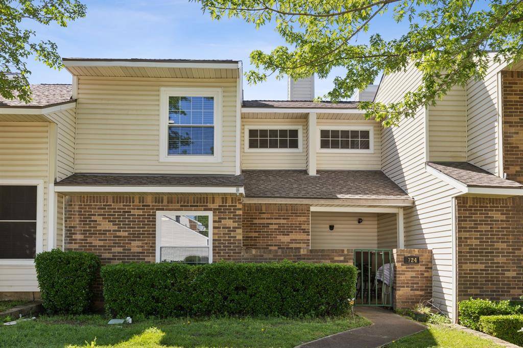 Lewisville, TX 75067,724 Creekwood Court