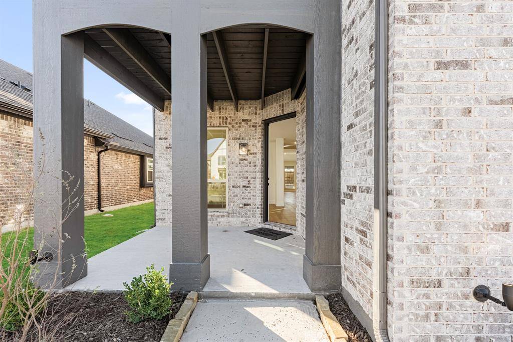 Lavon, TX 75166,450 Aspen Way