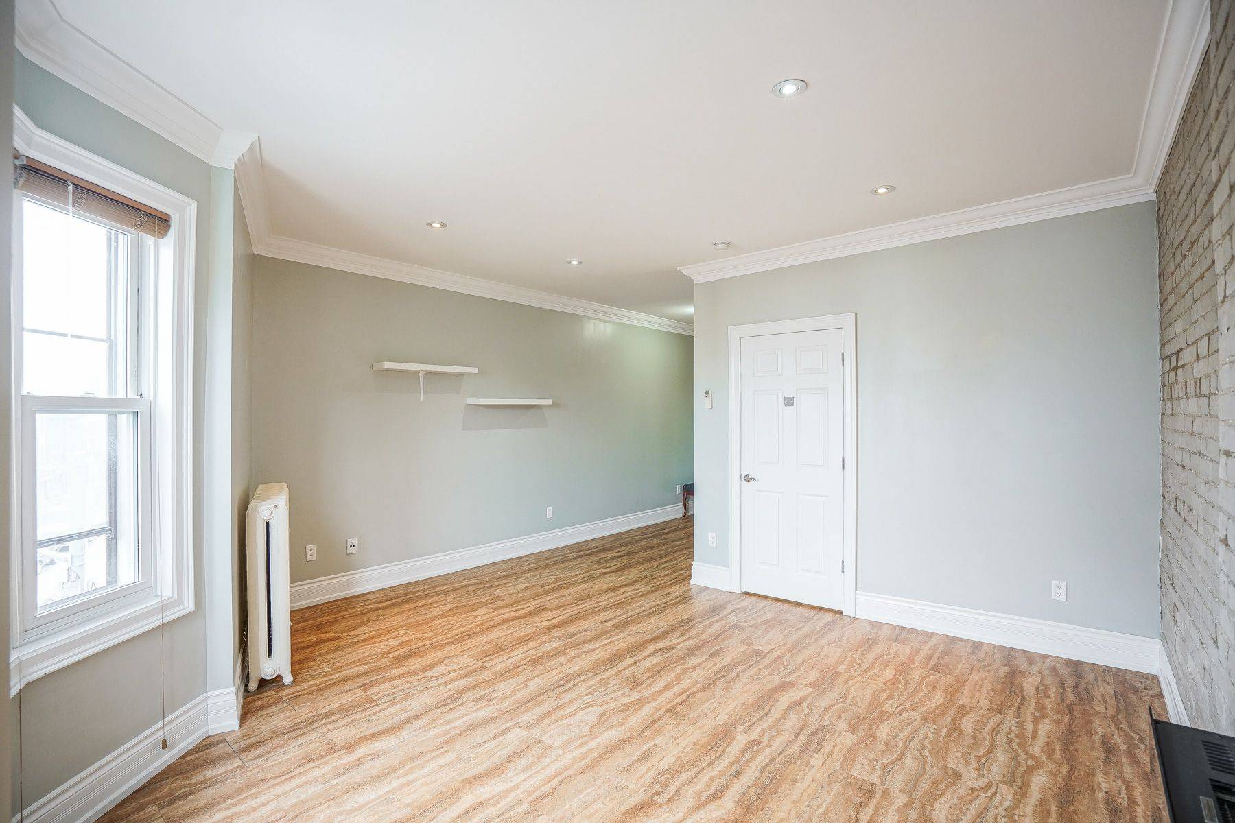 Toronto C01, ON M6K 1T6,1491 Dundas ST W #3