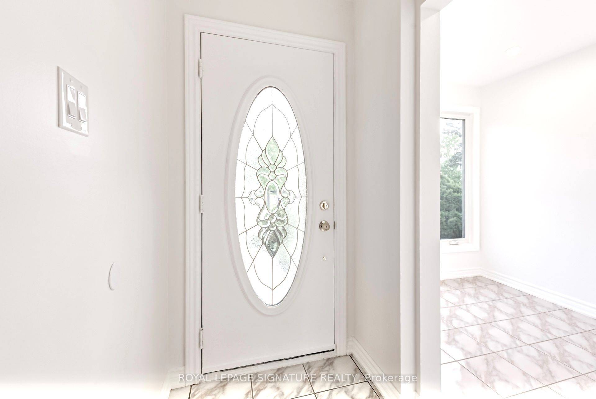 Brampton, ON L6Y 2L4,36 Denlow DR