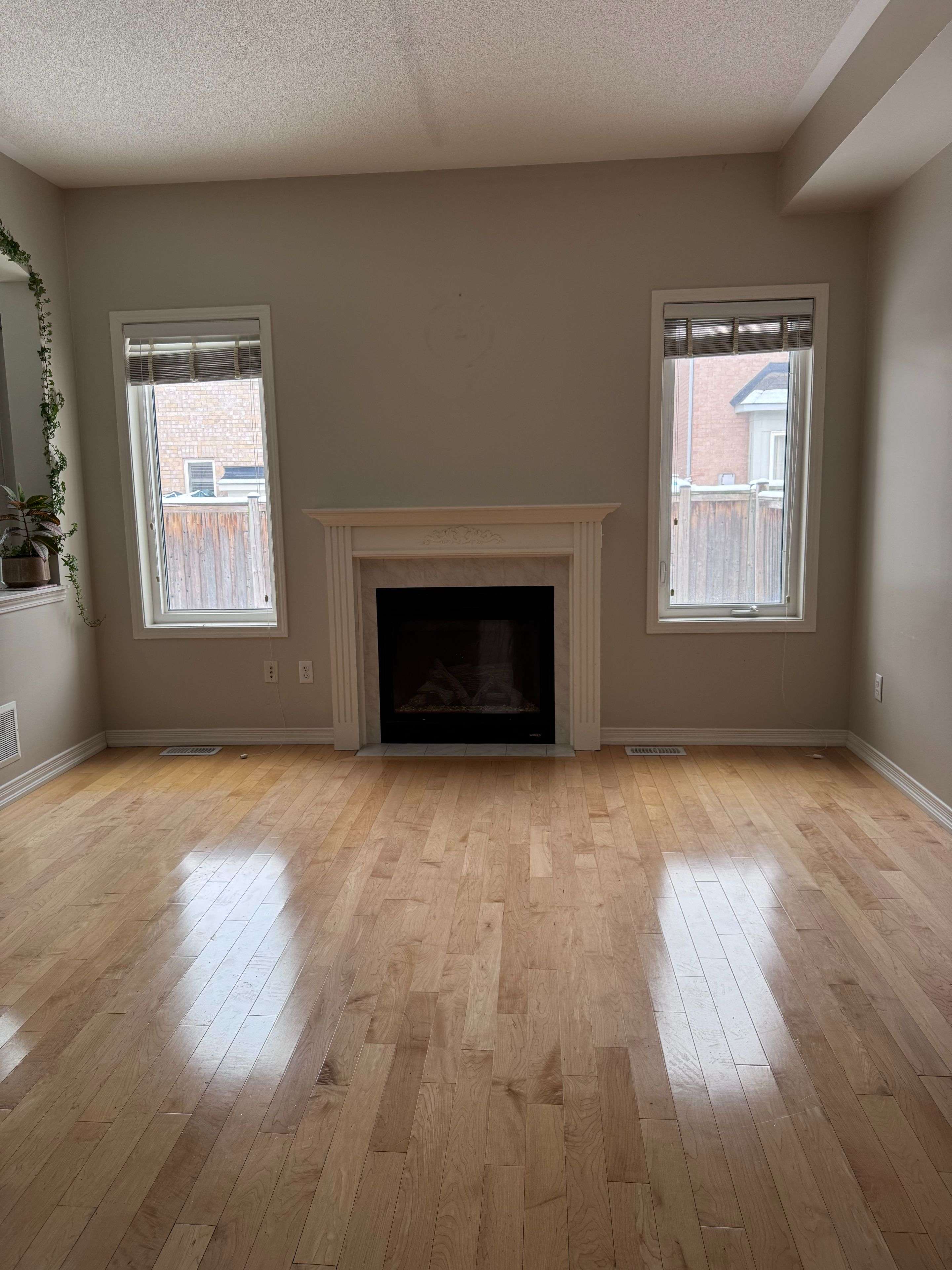 Burlington, ON L7M 0N4,3196 Tim Dobbie DR