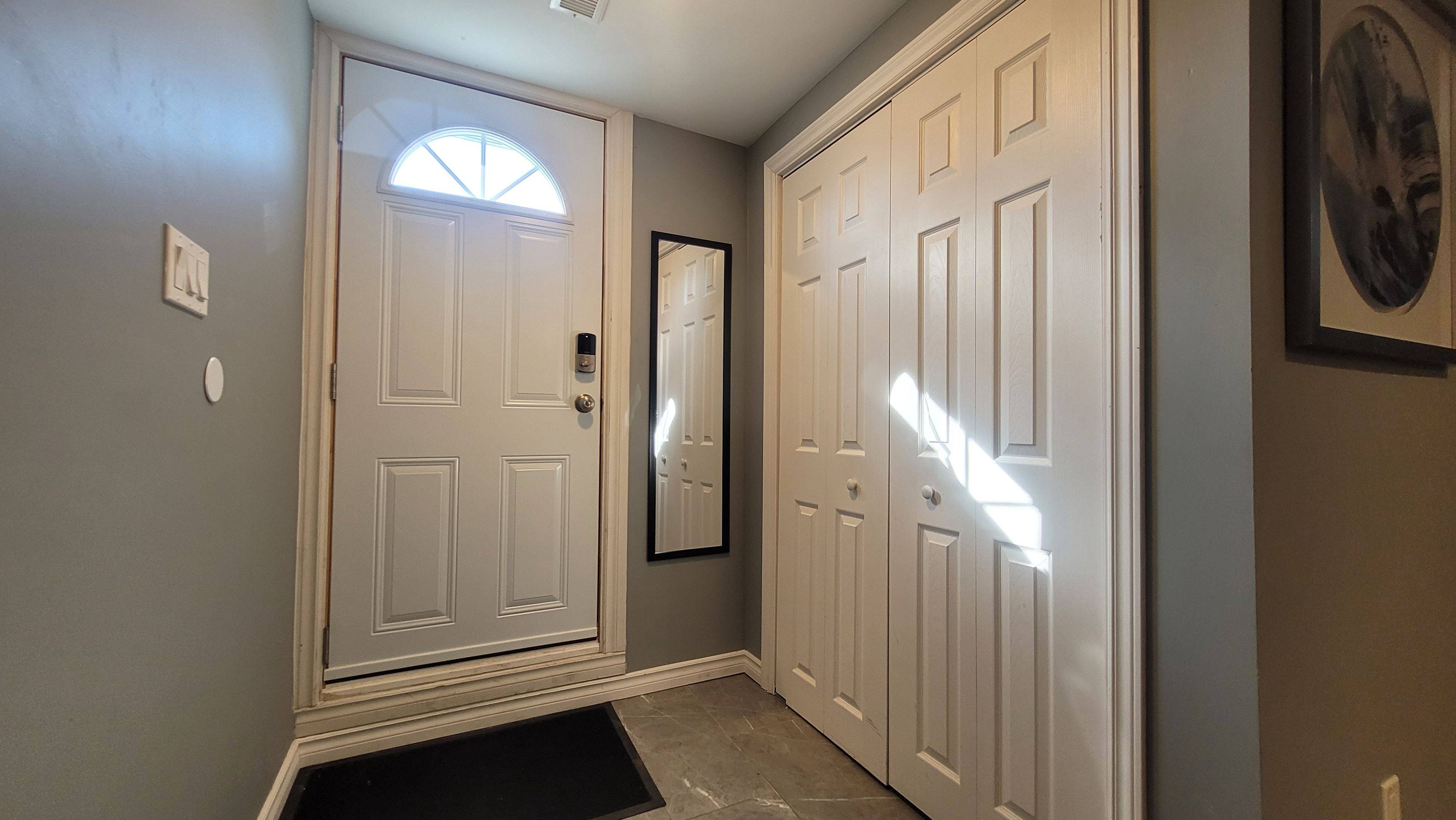 Mississauga, ON L5C 1W9,3379 Strabane DR #Lower