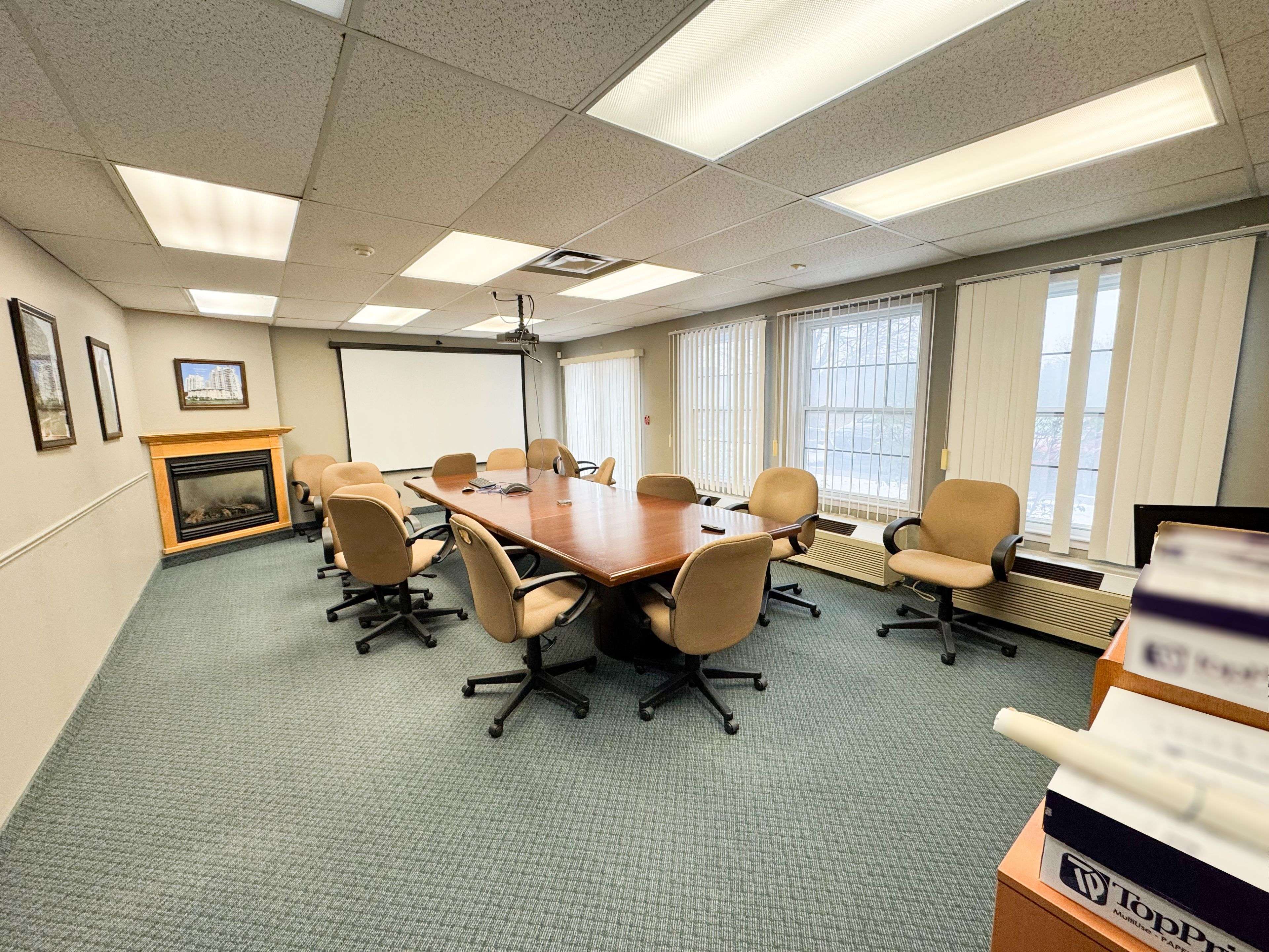 London South, ON N6J 2N4,540 Wharncliffe RD S #Suite G2